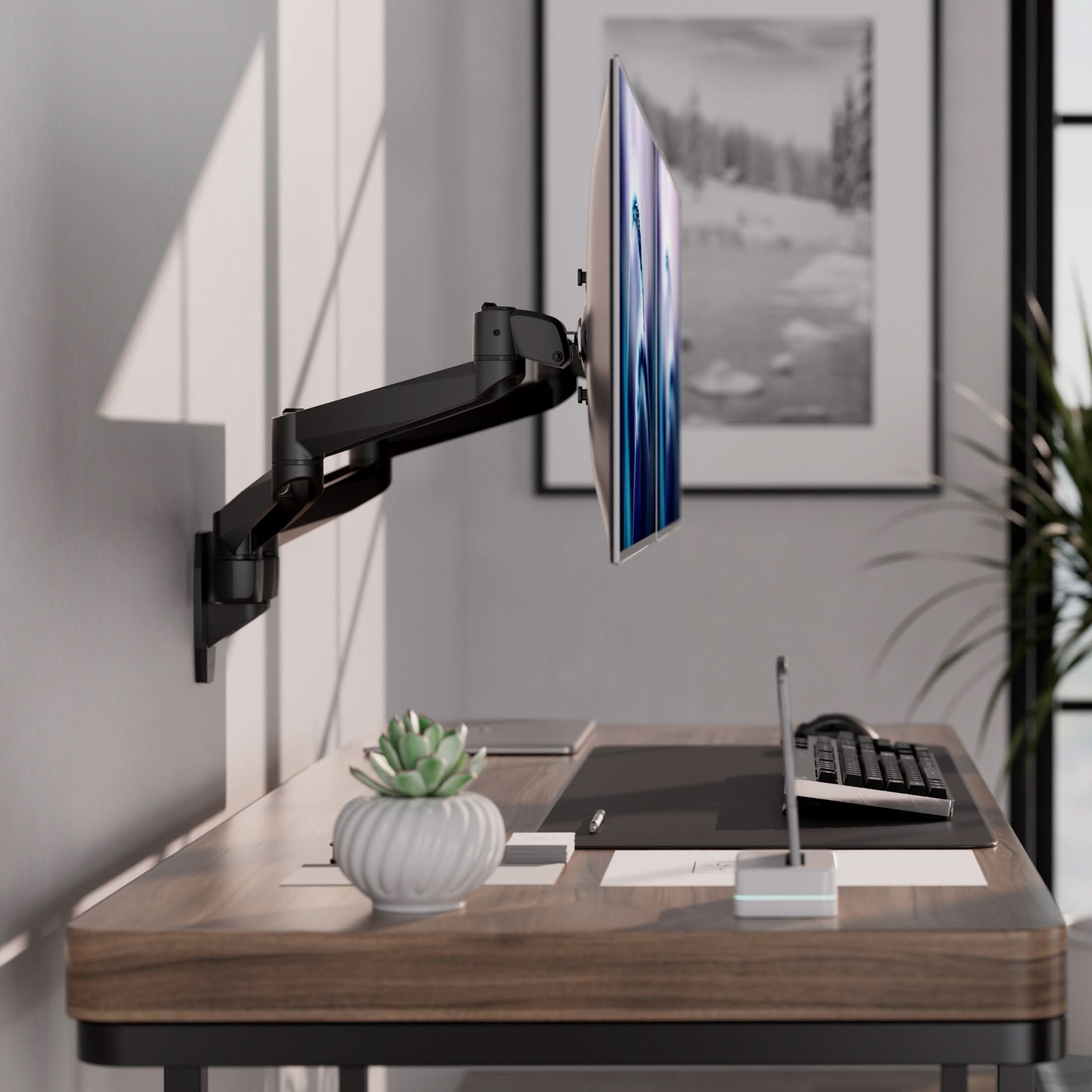 Left. Mount-It! - CLiX Series Full Motion Dual Monitor Wall Mount for 13"-34" Screens, Swivel & Tilt, Black - Black.