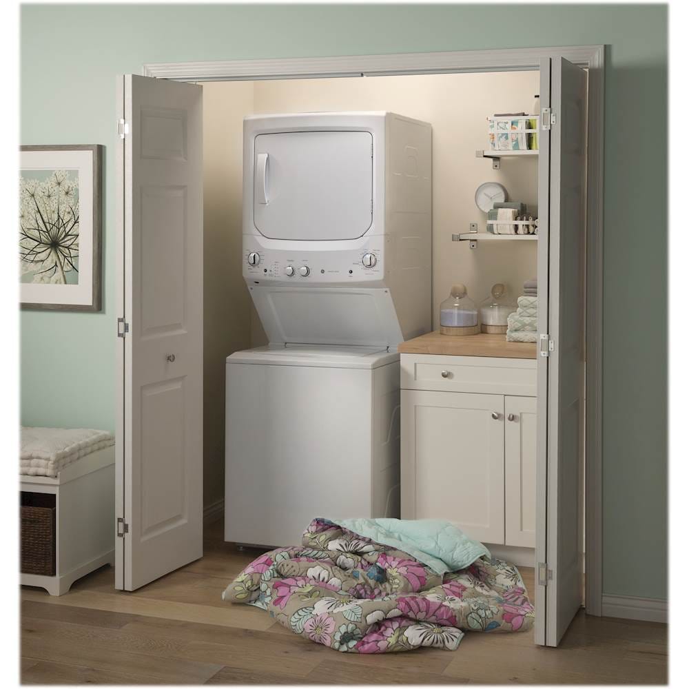 Alt View 19. GE - 3.8 Cu. Ft. Top Load Washer and 5.9 Cu. Ft. Gas Dryer Laundry Center - White.