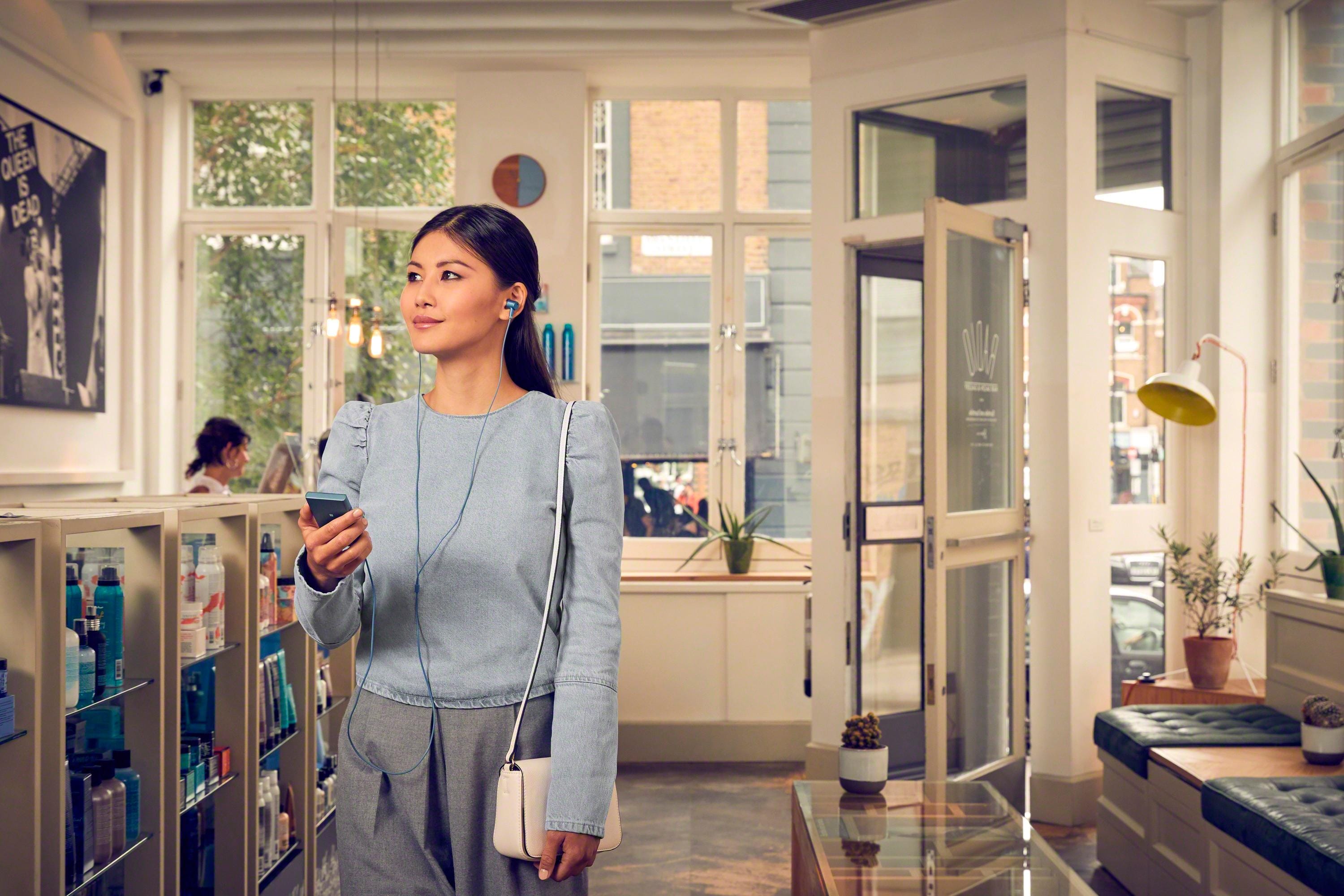 Alt View 20. Sony - Walkman Hi-Res NW-A45 16GB* MP3 Player - Moonlight Blue.