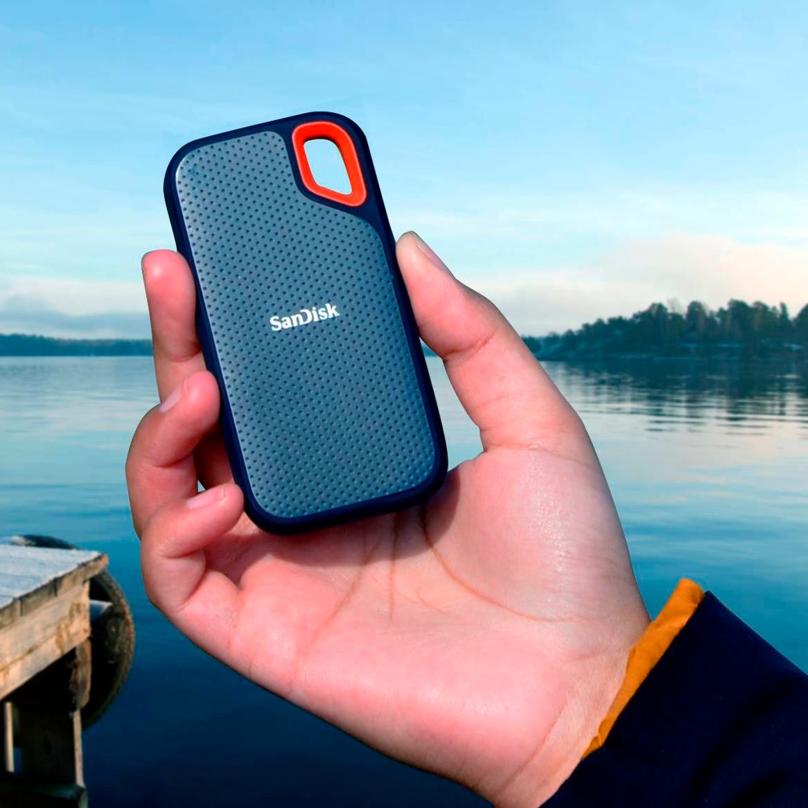 SanDisk 1TB Extreme Portable External SSD - Up to 550MB/s - USB-C, USB 3.1