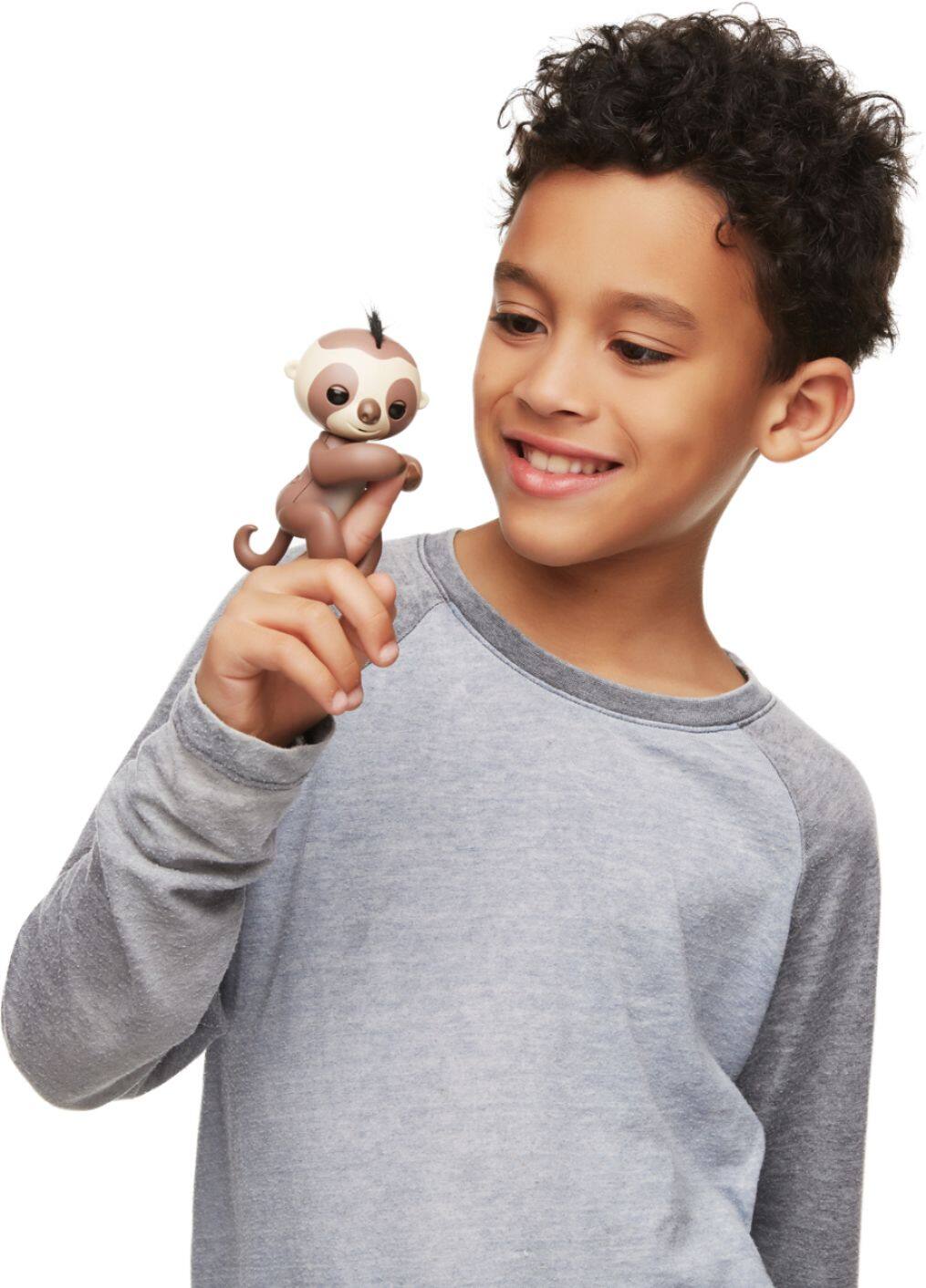 Best Buy WowWee Fingerlings Baby Sloth Kingsley Brown 3751