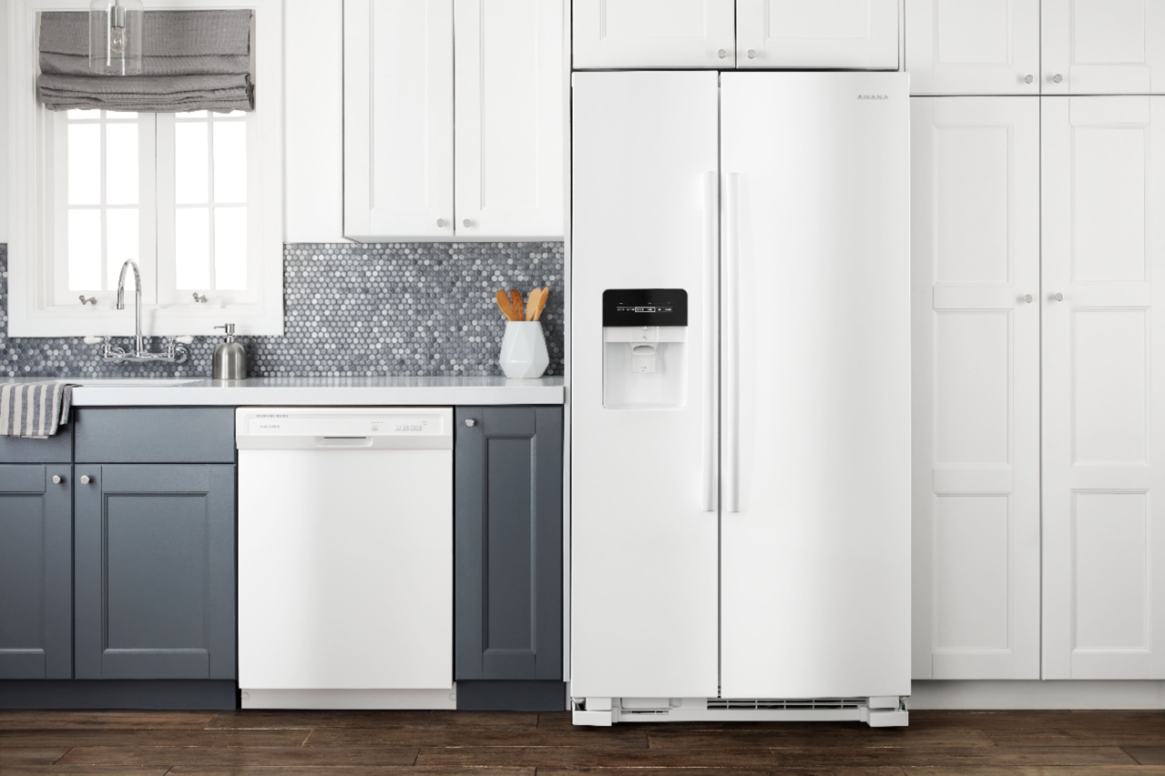 Alt View 14. Amana - 21.4 Cu. Ft. Side-by-Side Refrigerator.