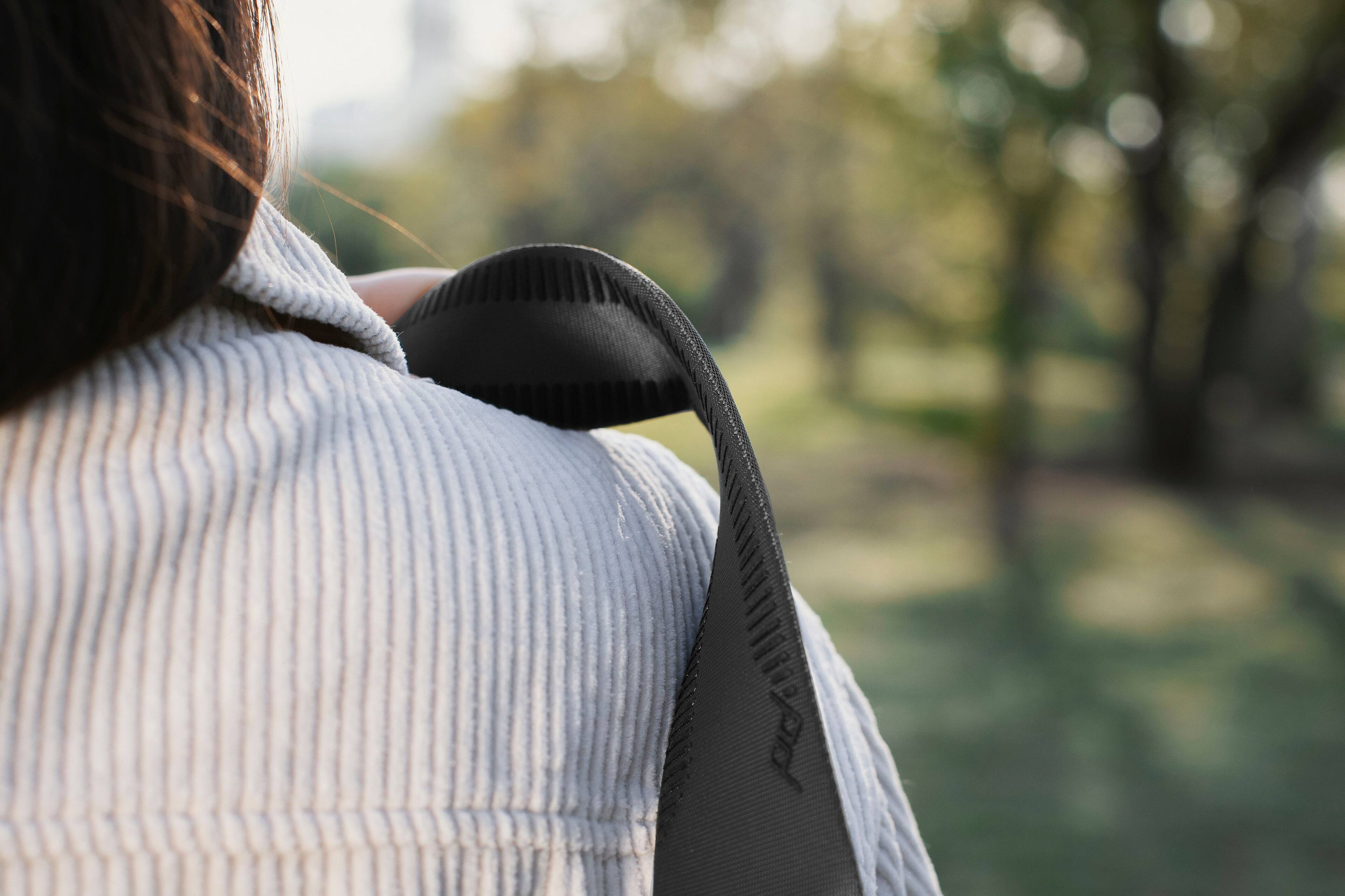 Alt View 24. Peak Design - Slide Camera Strap - Black.