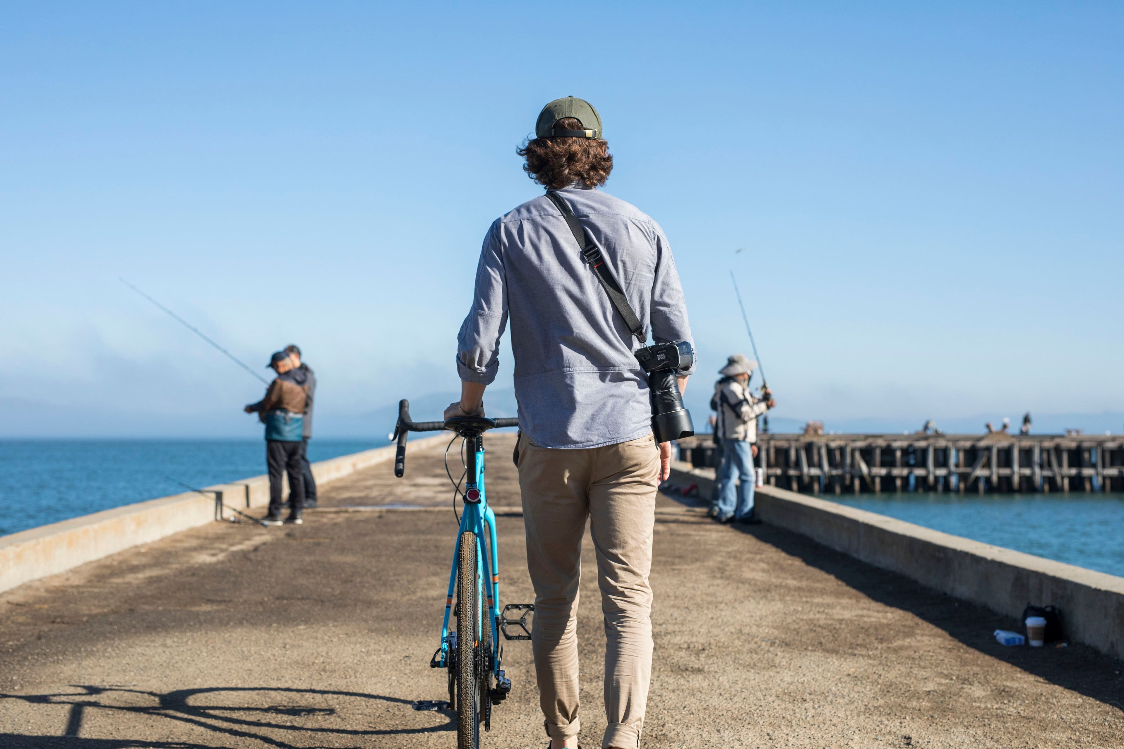 Alt View 26. Peak Design - Slide Camera Strap - Black.