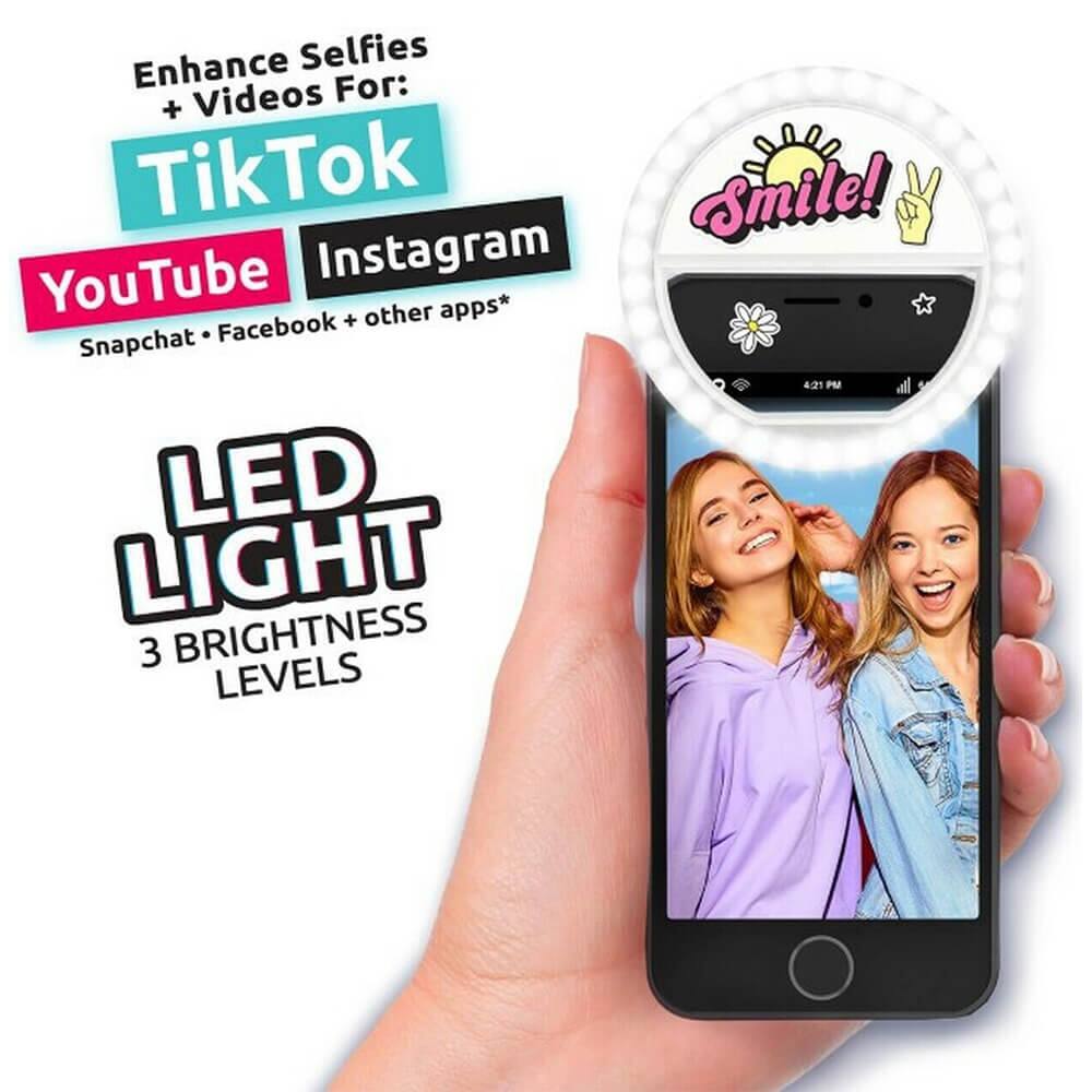 Enhance Selfies + Videos For:  
TikTok  
YouTube  
Instagram  
Snapchat • Facebook + other apps*  
Snapchat • Facebook + other apps*  
LED LIGHT  
3 BRIGHTNESS LEVELS