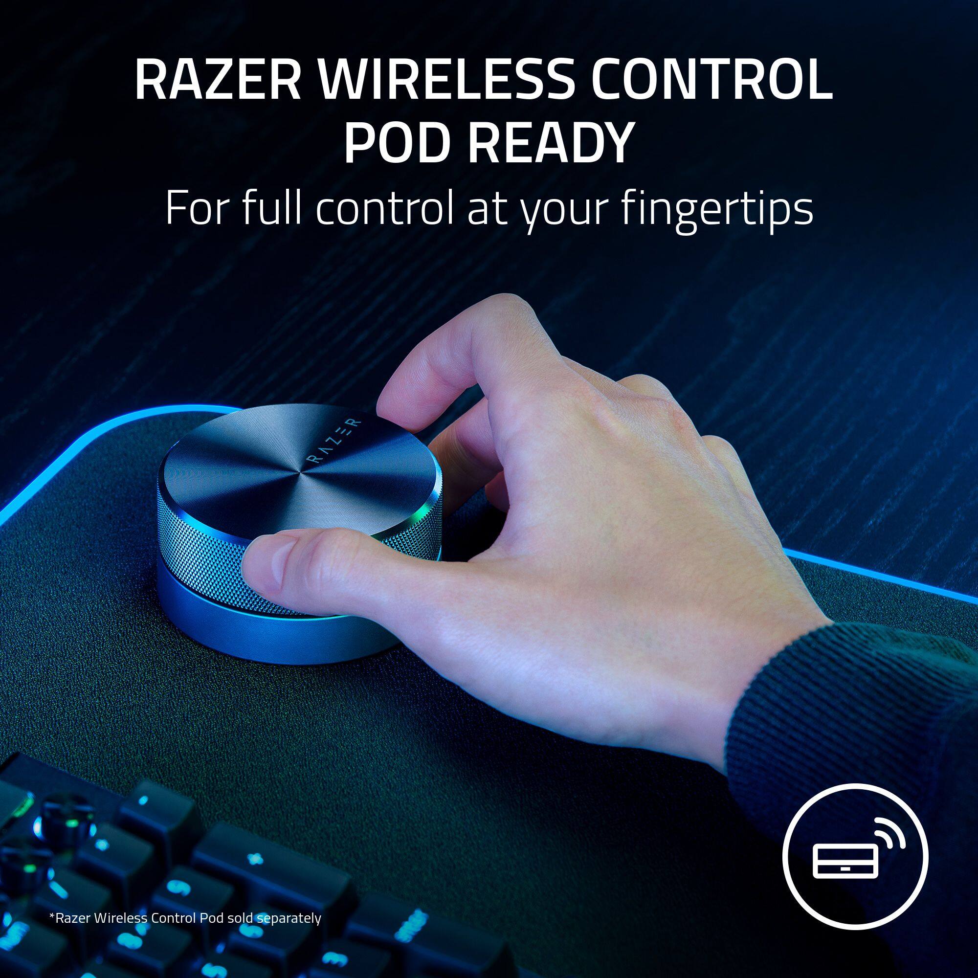 RAZER WIRELESS CONTROL POD READY: For full control at your fingertips.