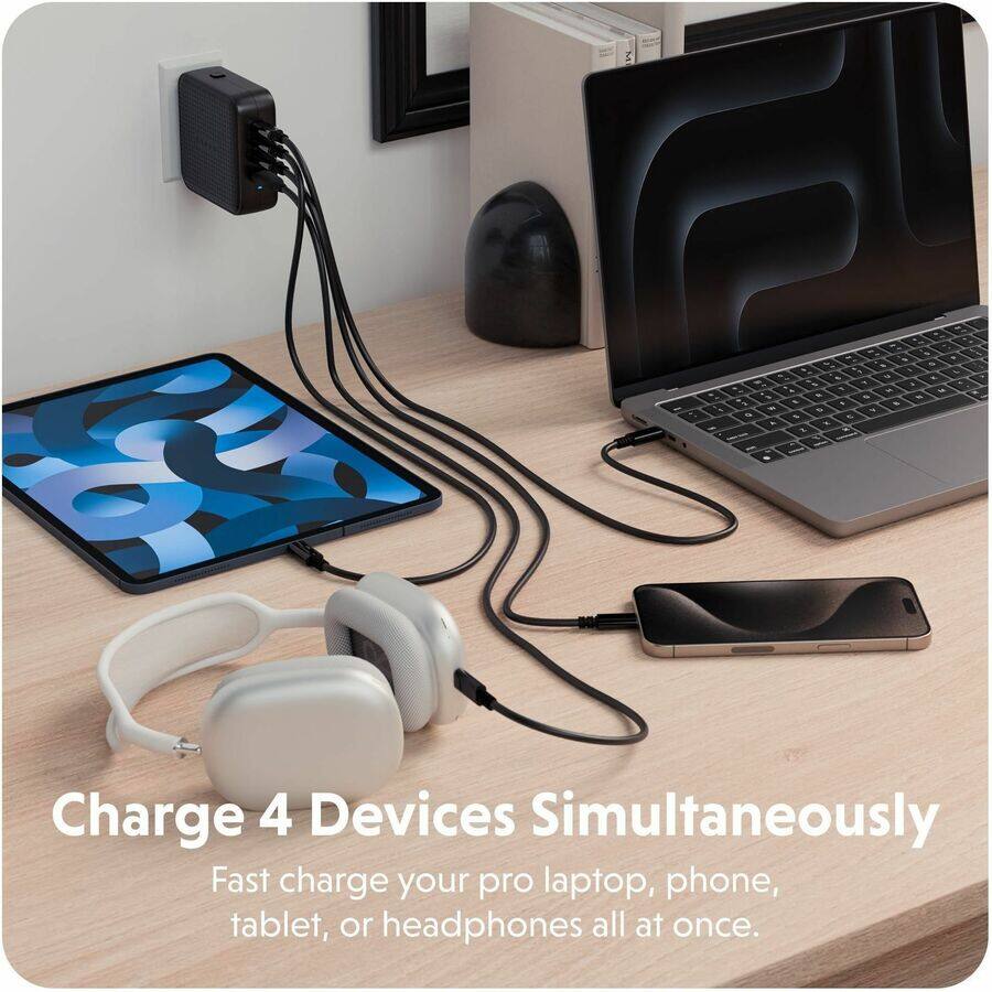 Charge 4 Devices Simultaneously  
Fast charge your pro laptop, phone, tablet, or headphones all at once.