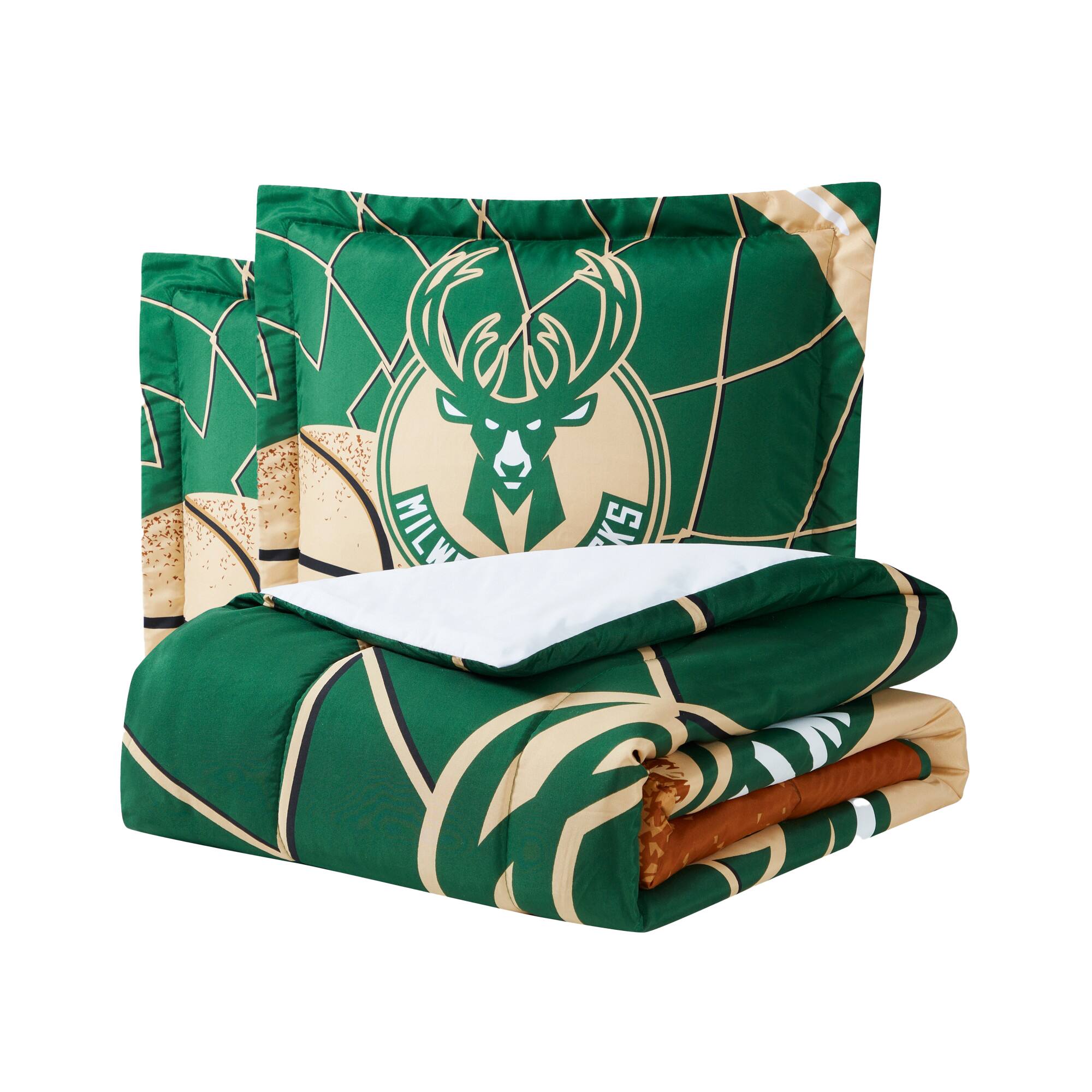 Angle. Sweet Home Collection - NBA Milwaukee Bucks Comforter & Pillow Sham Set- Full/Queen - Multicolored.