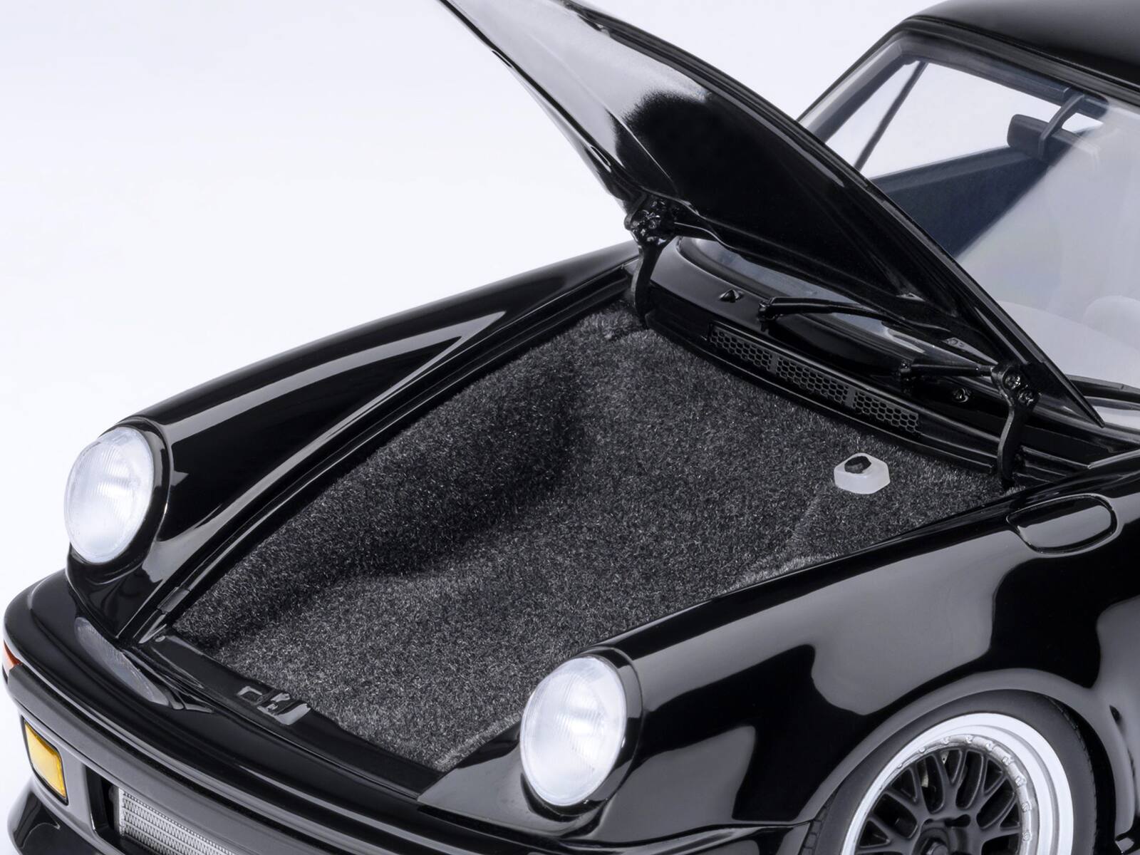 Alt View 2. Autoart - Porsche 911 (930) Turbo "Blackbird" Black "Wangan Midnight - Comic #1 Version" Manga 1/18 Model Car by Autoart.