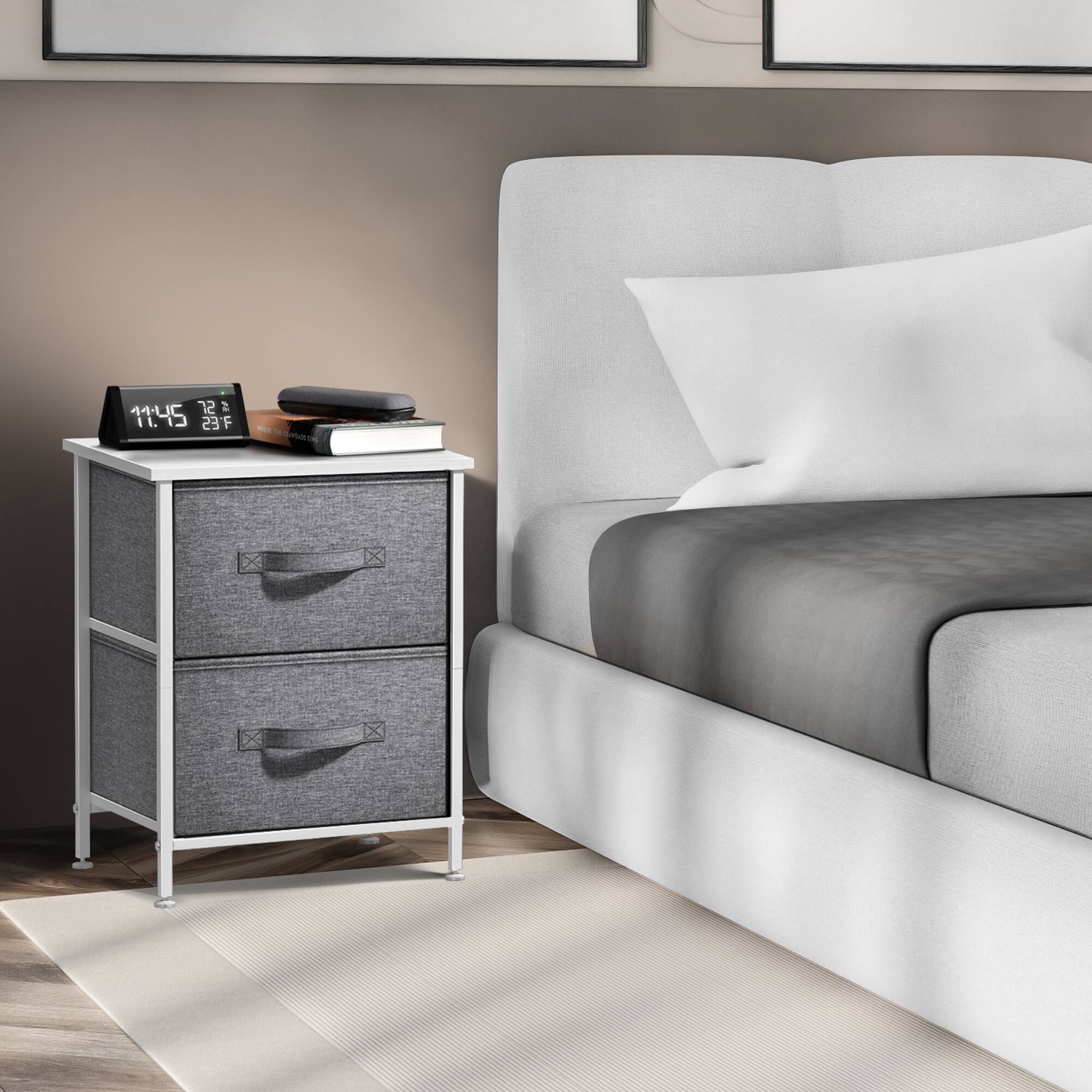 11:45  
72°F  
23°C