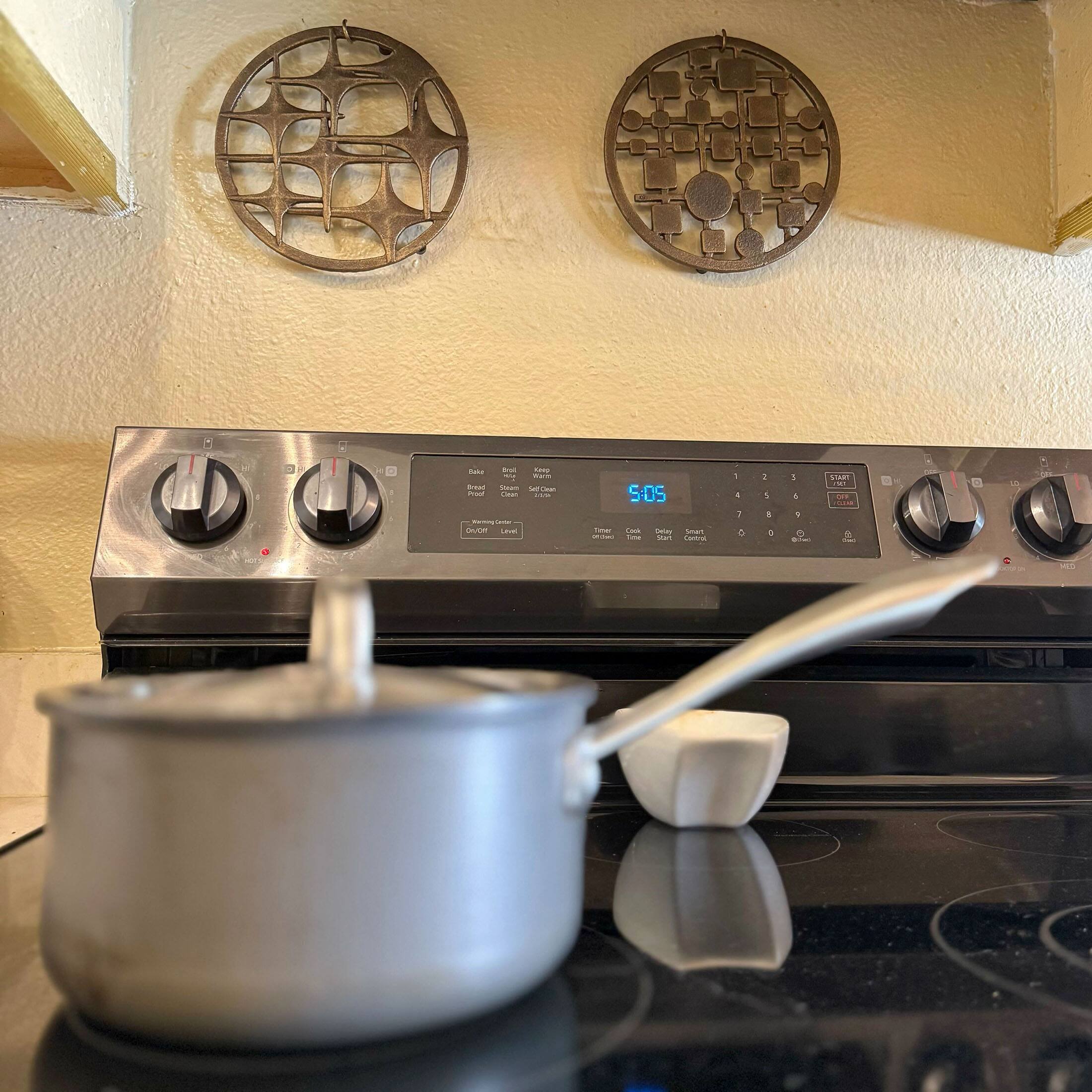 Sure, here is the corrected and grouped text from the image:

- i dre i - 1 Cee - o - -- : S05 . a i 1 1 1 1 + + C ... - -.- . GLM - - (am - Soi c A - -

- Bake
- Broil
- Self Clean
- Oven
- Broiling
- Clean
- Bake
- Broil
- Self Clean
- Oven
- Broiling
- Clean
- Oven
- Broil
- Self Clean
- Oven
- Broiling
- Clean
- Oven
- Broil
- Self Clean
- Oven
- Broiling
- Clean
- Oven
- Broil
- Self Clean
- Oven
- Broiling
- Clean
- Oven
- Broil
- Self Clean
- Oven
- Broiling
- Clean
- Oven
- Broil
- Self Clean
- Oven
- Broiling
- Clean
- Oven
- Broil
- Self Clean
- Oven
- Broiling
- Clean
- Oven
- Broil
- Self Clean
- Oven
- Broiling
- Clean
- Oven
- Bro