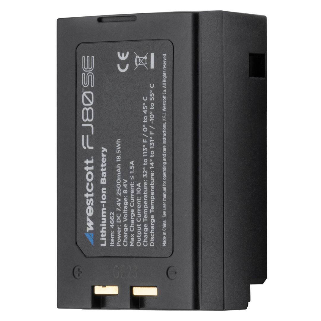 Westcott FJ80SE

Lithium-ion Battery

Power: 462 DC 7.4V 2500mAh 18.5Wh

Charge Voltage: 8.4V

Charge Current: 1.5A

Discharge Current: 10A

Max Charge Temperature: 45°C

Max Discharge Temperature: 45°C

Operating Temperature: -10°C to 45°C

Item: 462

Made in China

CE

Made in China. See user manual for operating and care instructions. Westcott Co. All Rights Reserved.