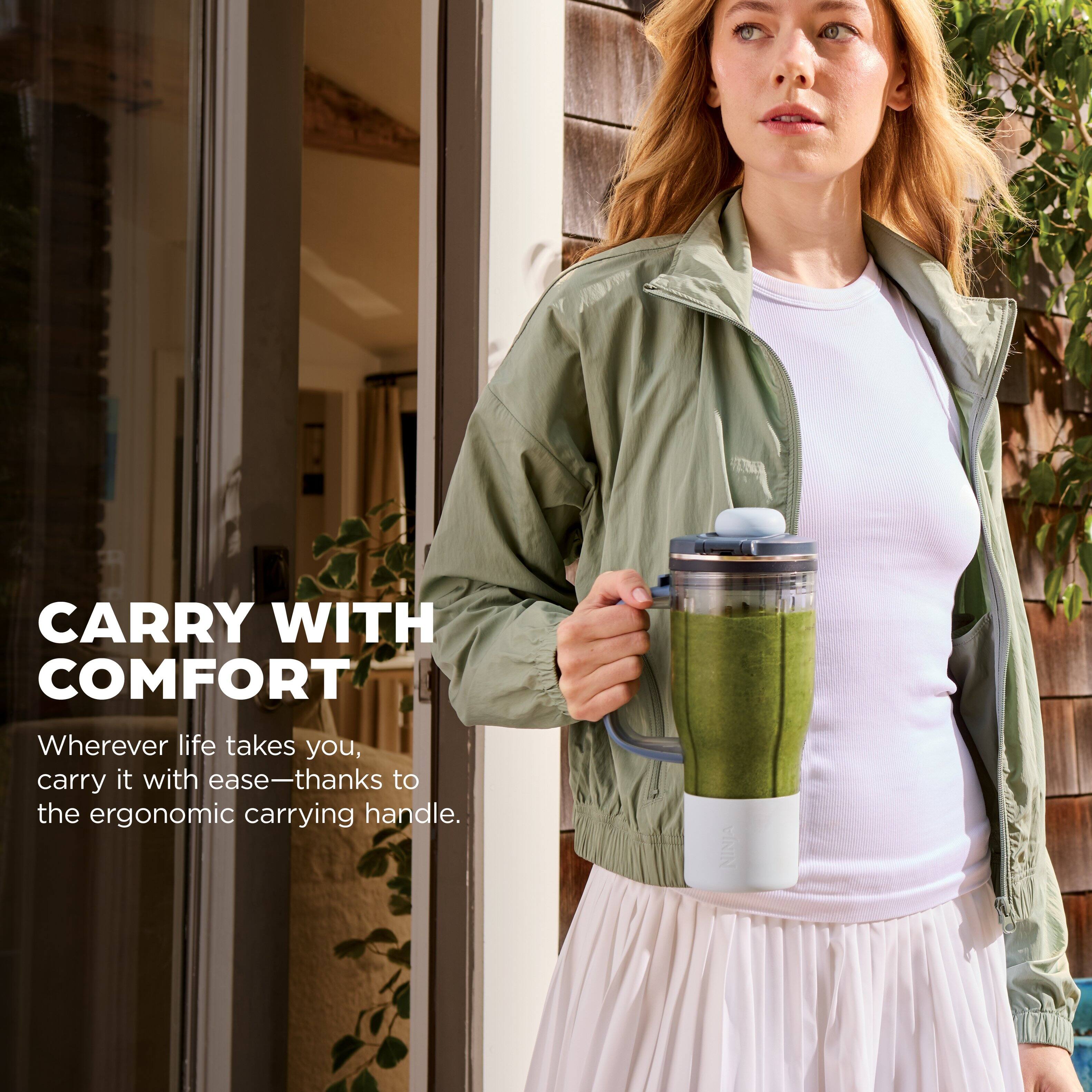 CARRY WITH COMFORT

Wherever life takes you, carry it with ease—thanks to the ergonomic carrying handle.