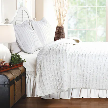 Front. Hivvago - Full 3-Piece Quilt Set 100% Cotton White Ruffled Stripes Reversible - White.