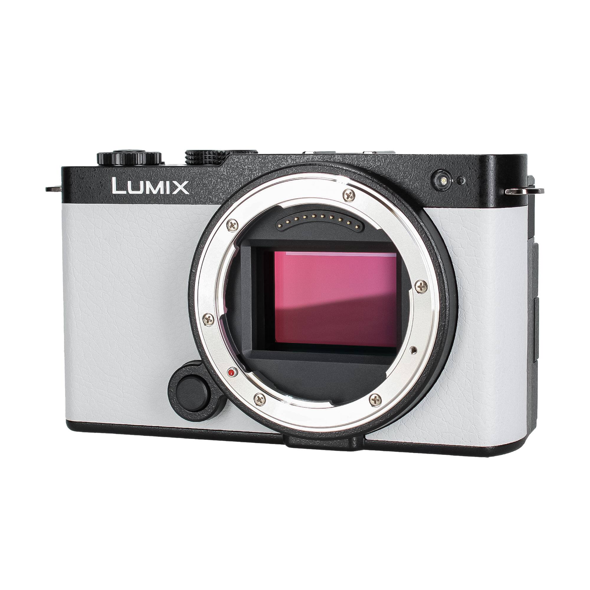 Alt View 7. Panasonic - Panasonic LUMIX S9 Mirrorless Camera, White (International Version) - White.