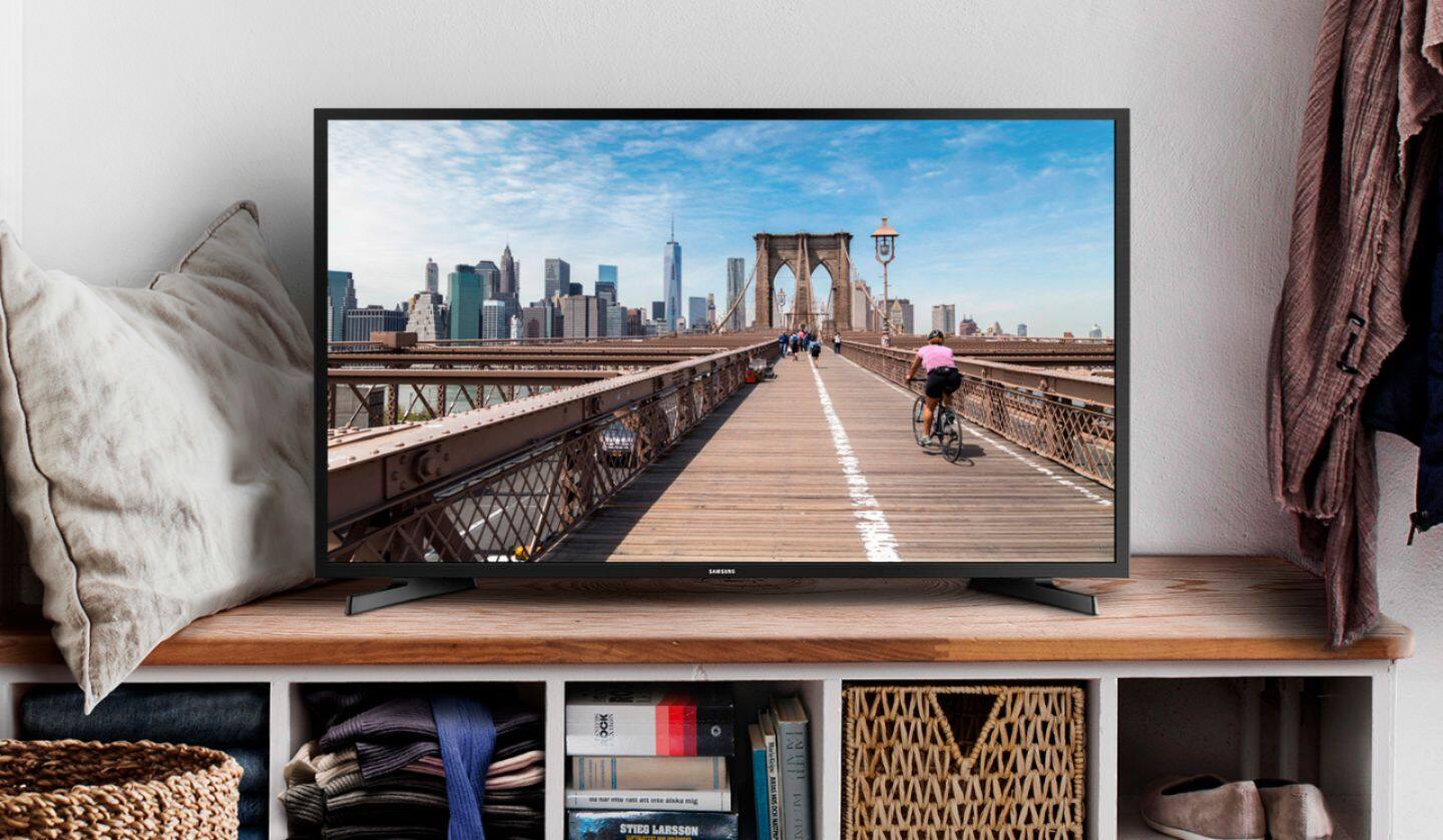 Zoom in on Alt View Zoom 11. Samsung - 32" Class N5300 Series LED Full HD Smart Tizen TV.