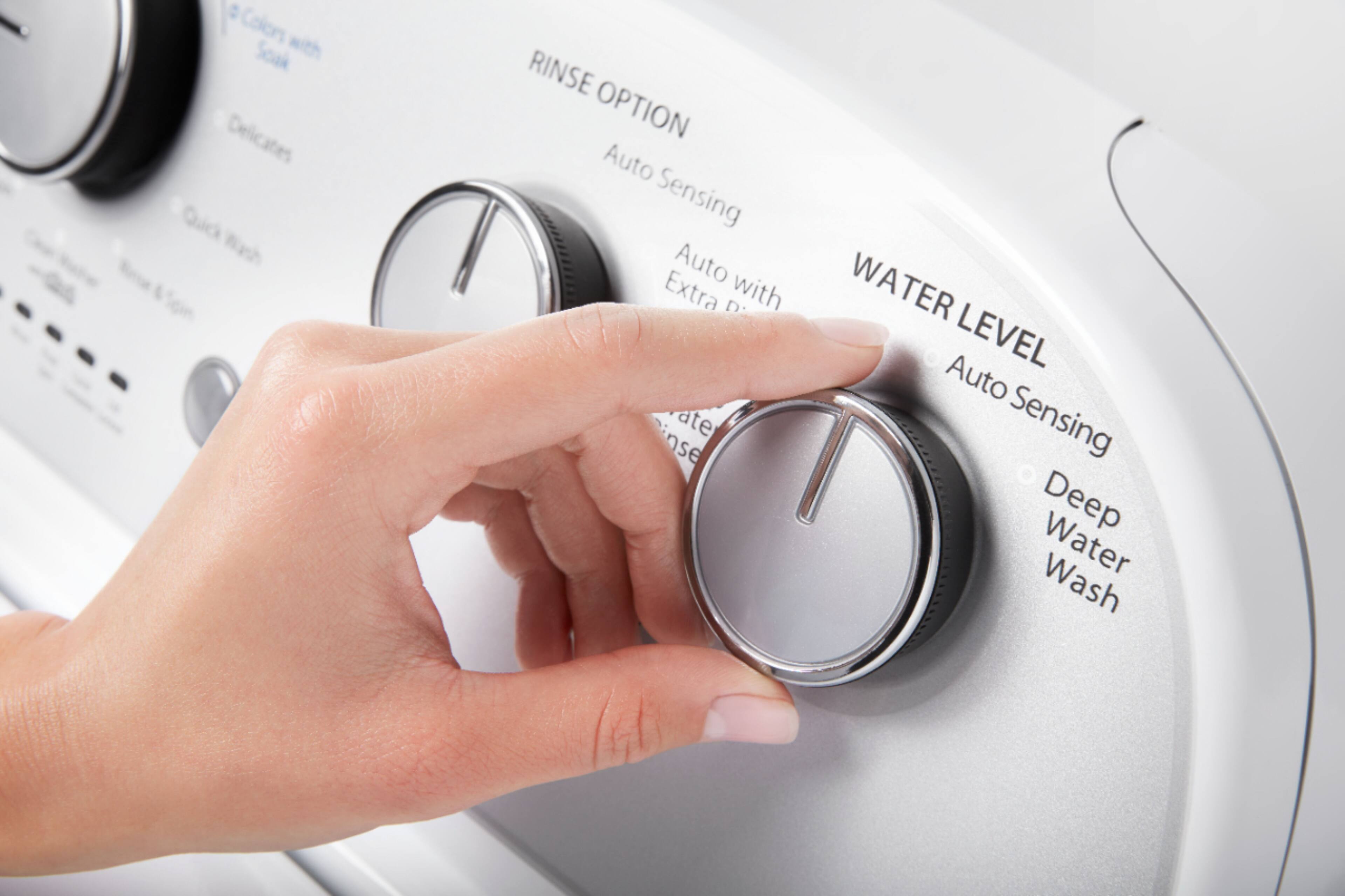 Alt View 17. Whirlpool - 3.9 Cu. Ft. Top Load Washer with Water Level Selection - White.