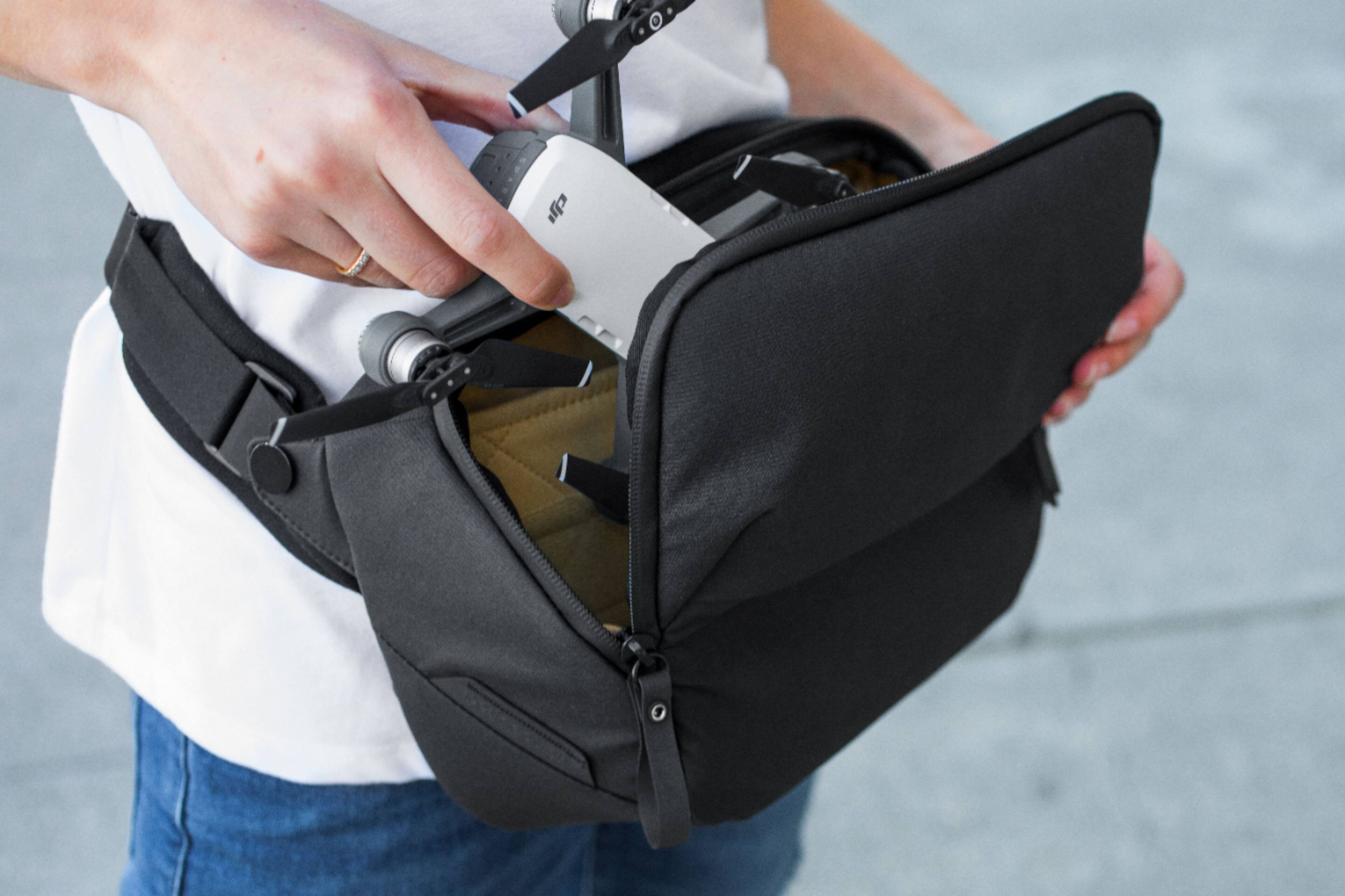 REVIEW: Peak Design Everyday Sling 5L