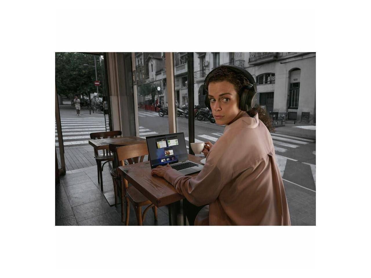 Alt View 7. HP - HP EliteBook 6 G1a 14 Touchscreen Copilot+ PC Notebook - WUXGA - 60 Hz - AMD Ryzen AI 7 350 - 32 GB - 1 TB SSD - Pike Silver Aluminum.