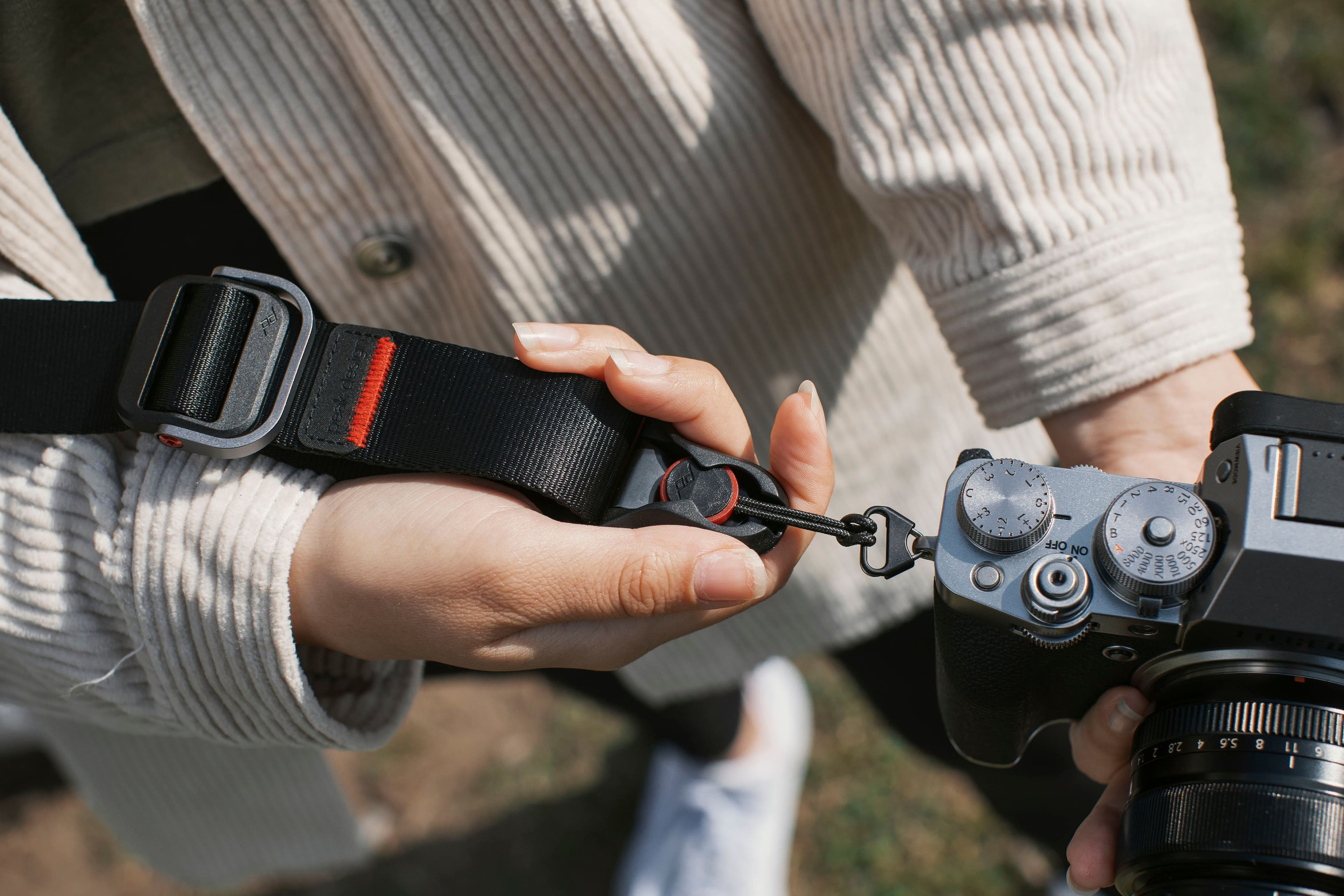 The text on the image is a combination of numbers and letters, which may not be coherent or meaningful. It is not possible to group or correct the text without additional context or information.