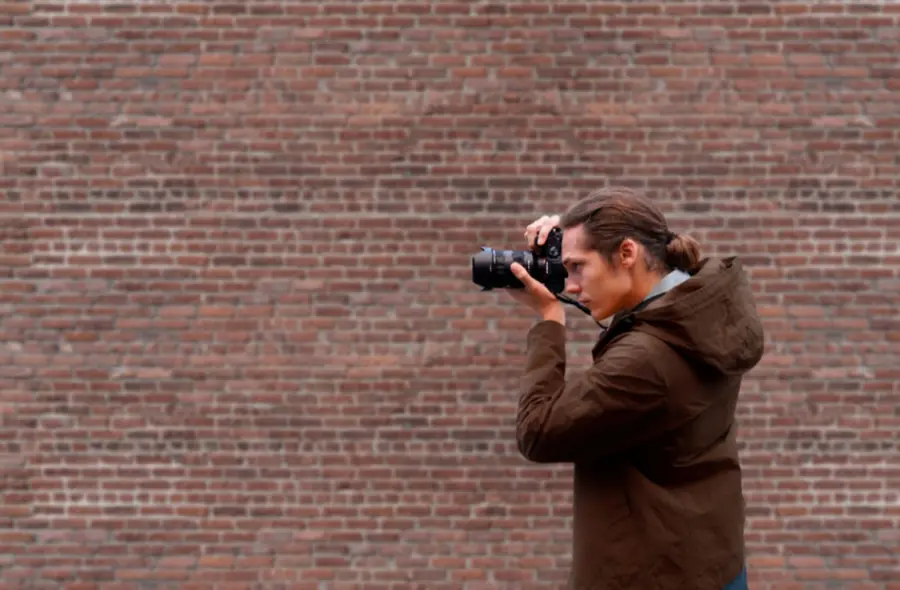 Alt View 12. Sony - Alpha a7 III Mirrorless [Video] Camera with FE 28-70 mm F3.5-5.6 OSS Lens - Black.