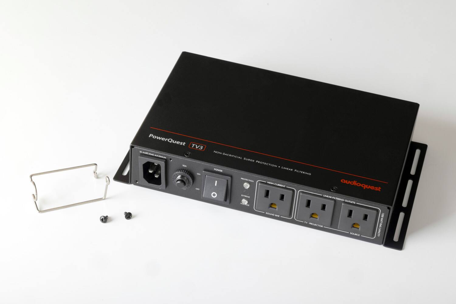 PowerQuest TV3 - A Ru " NON-SACRIFICIAL SURGE PROTECTION - LINEAR FILTERING OUTLETS audioquest - HIGH-CURRENT TV PROJECTOR SOURCE 1300W MAXIMUM CAPACITY