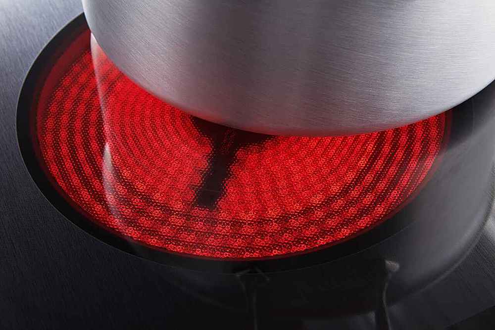 Alt View 13. Whirlpool - 30" Electric Cooktop - Black.