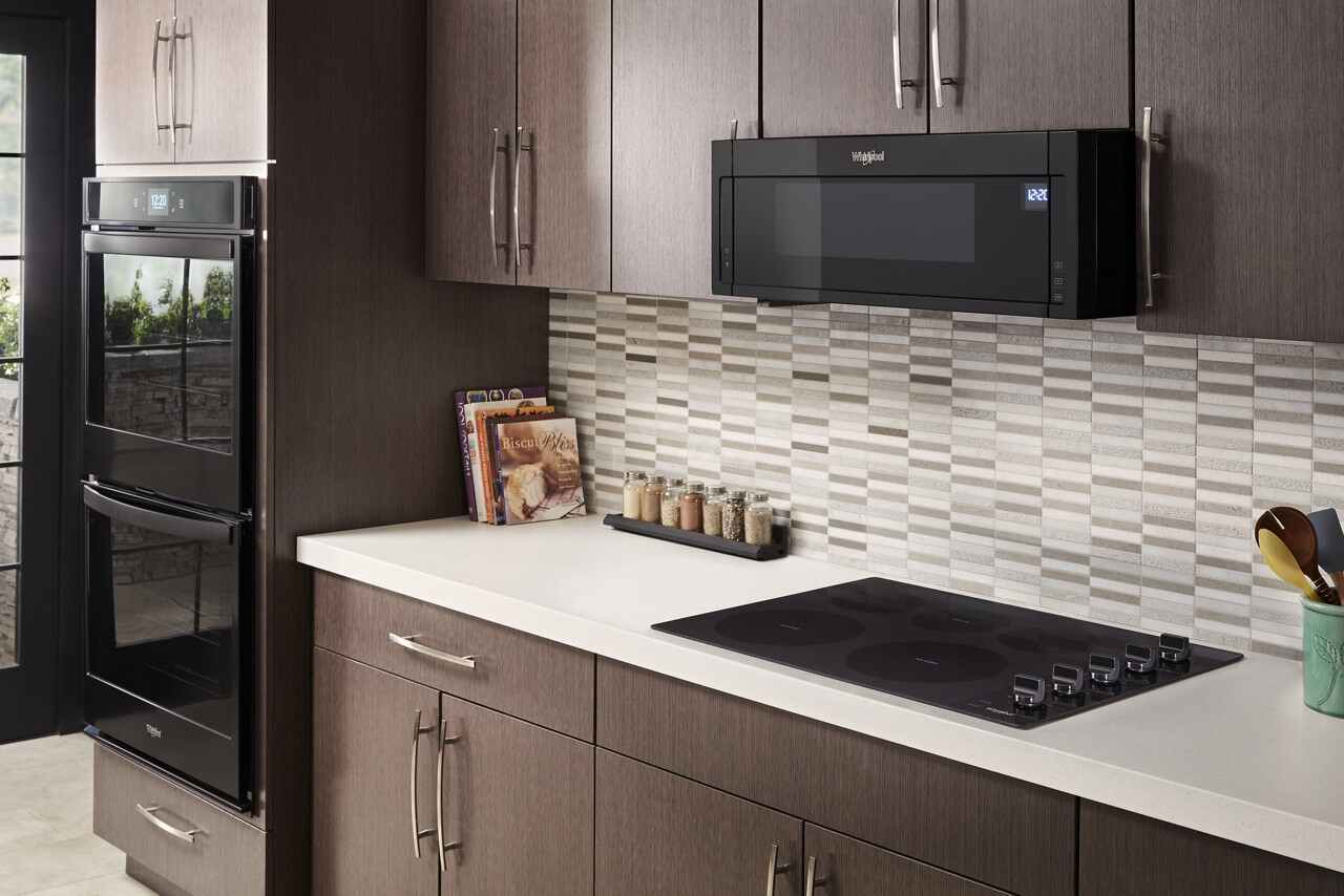 Alt View 16. Whirlpool - 30" Electric Cooktop - Black.