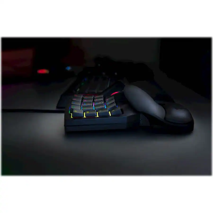 Razer Tartarus V2 Wired Gaming Mecha Membrane Keypad with Chroma Back ...