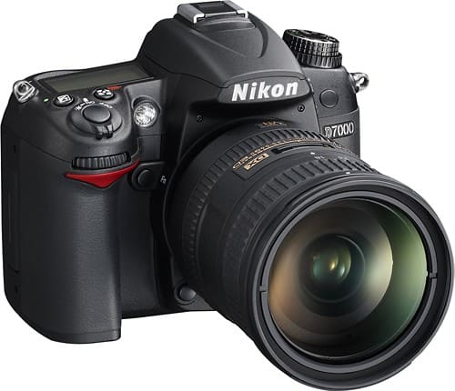 Customer Reviews: Nikon D7000 16.2-Megapixel DSLR Camera with 18-200mm ...