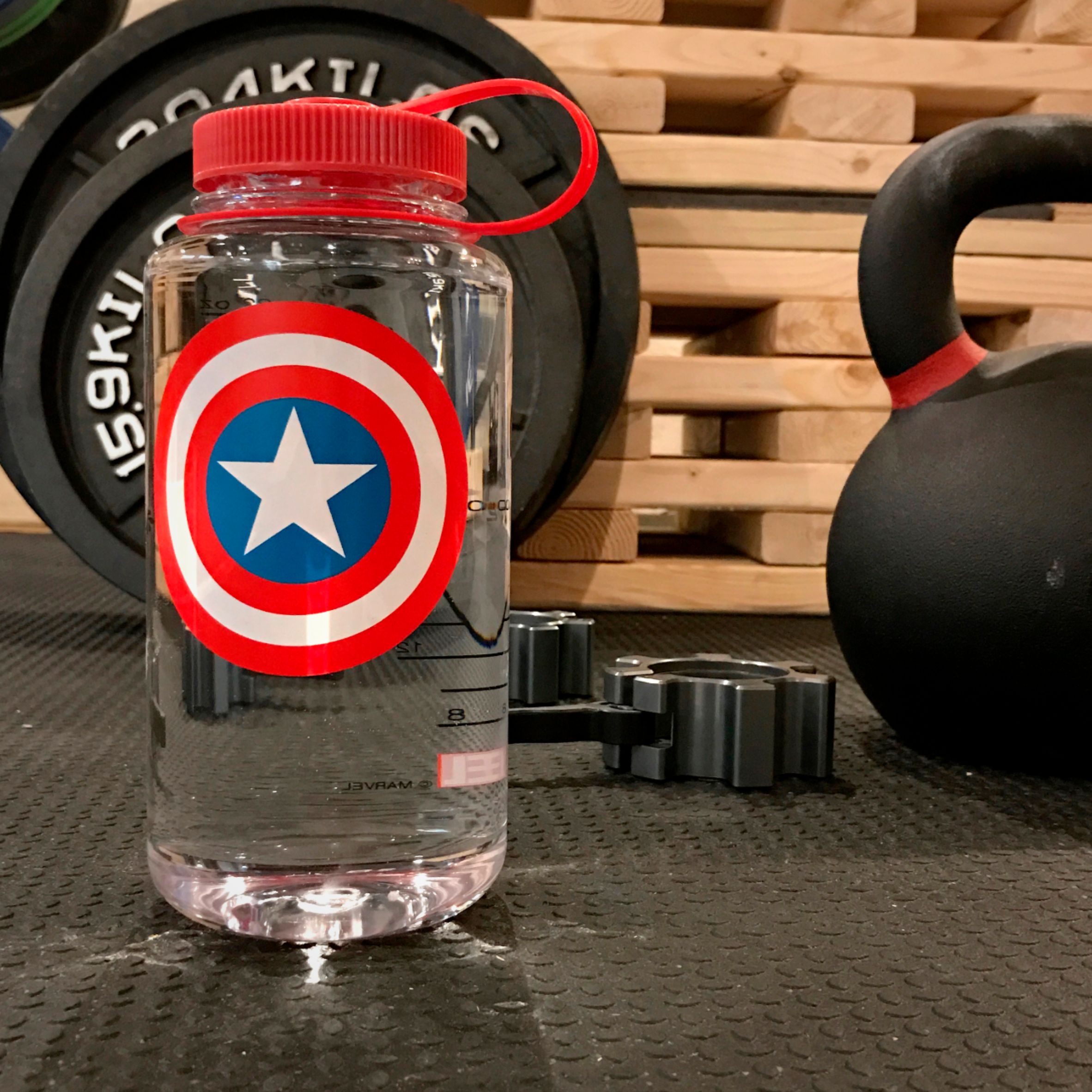 Best Buy: Nalgene Marvel Captain America 32-Oz. Water Bottle Clear