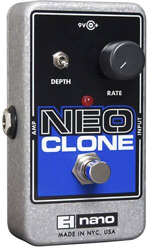 Angle Standard. Electro-Harmonix - Neo Clone Analog Chorus Pedal - Silver/Black/Blue.