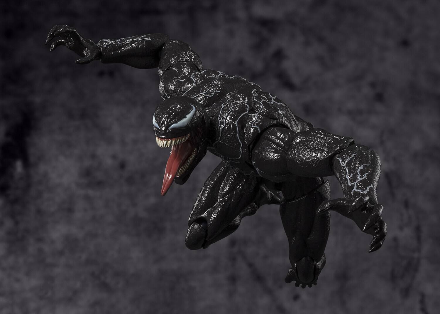 Alt View 4. Bandai - Tamashii Nations - Venom: The Last Dance - S.H.Figuarts - Venom Action Figure   - Collectibles - Multicolor.