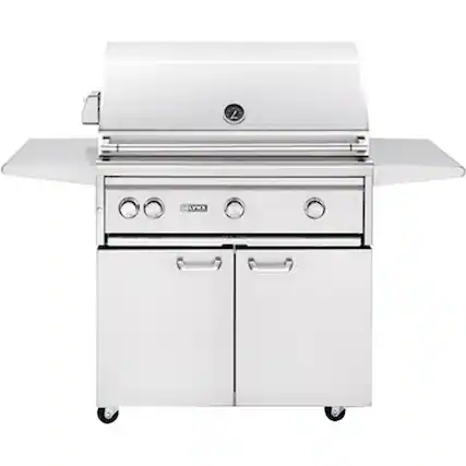 Angle. Lynx - Professional Gas Grill - Stainless Steel.