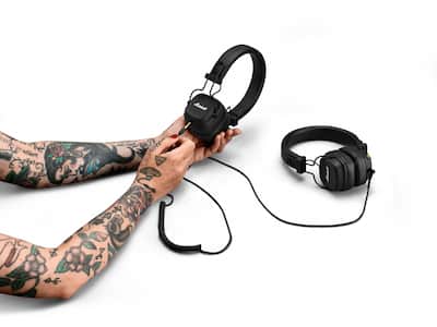 Marshall Major IV Wireless On Ear Bluetooth Headphones with Marshall Major IV Wireless On Ear Bluetooth Headphones with