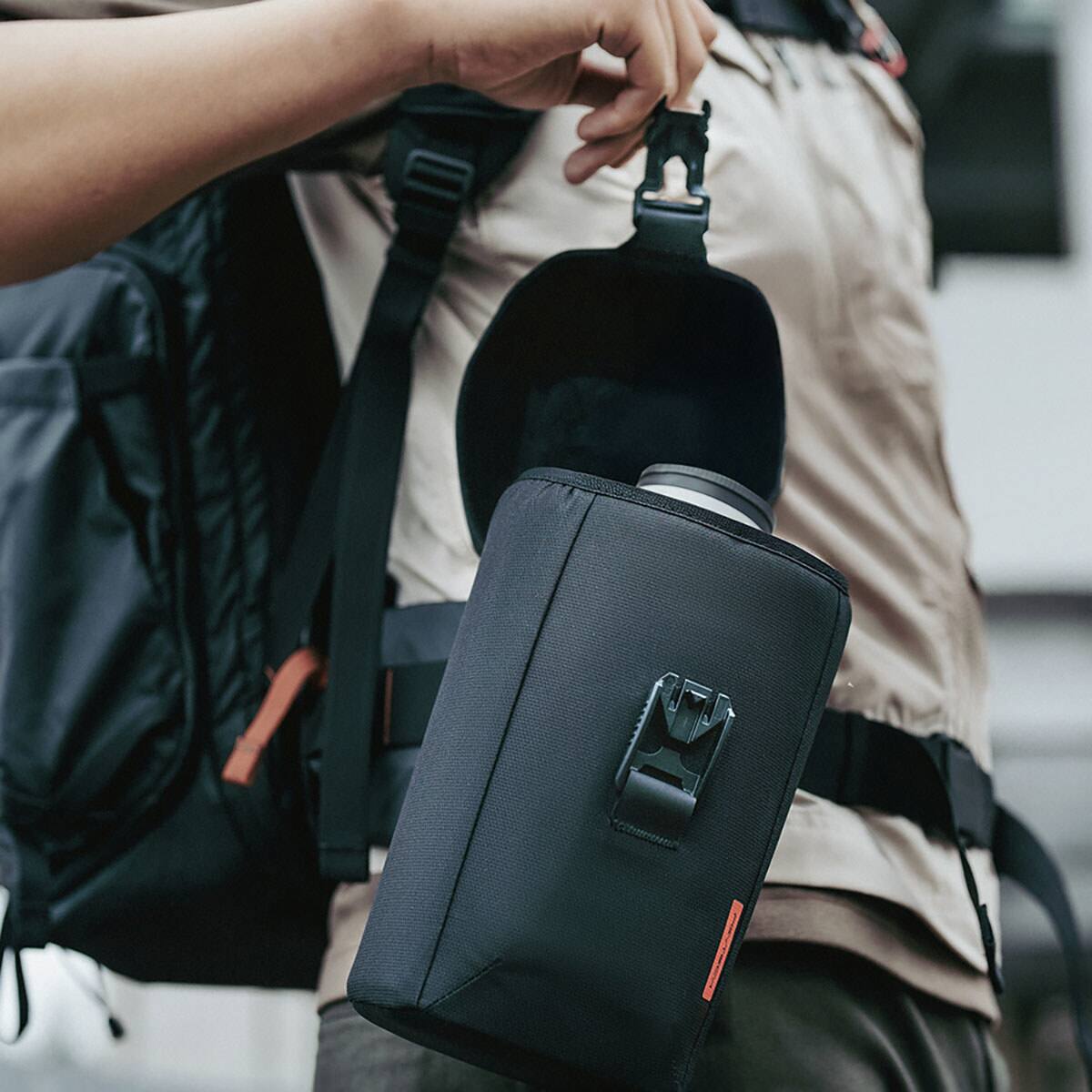 Alt View 2. PGYTECH - PGYTECH Lens Case, Black - Medium.