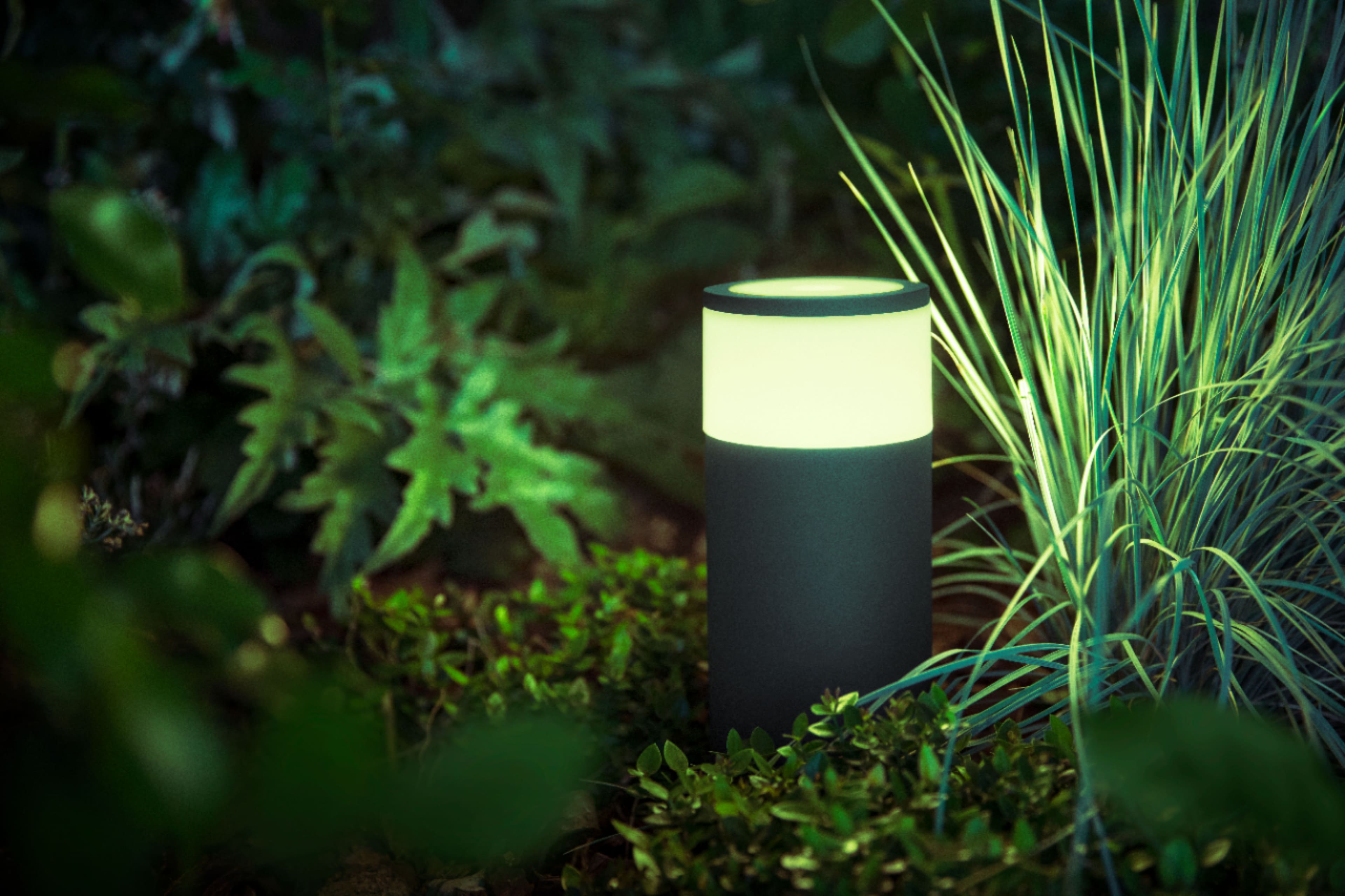 Alt View 11. Philips - Hue White and Color Ambiance Calla Outdoor Pathway Light Extension Kit - Black.