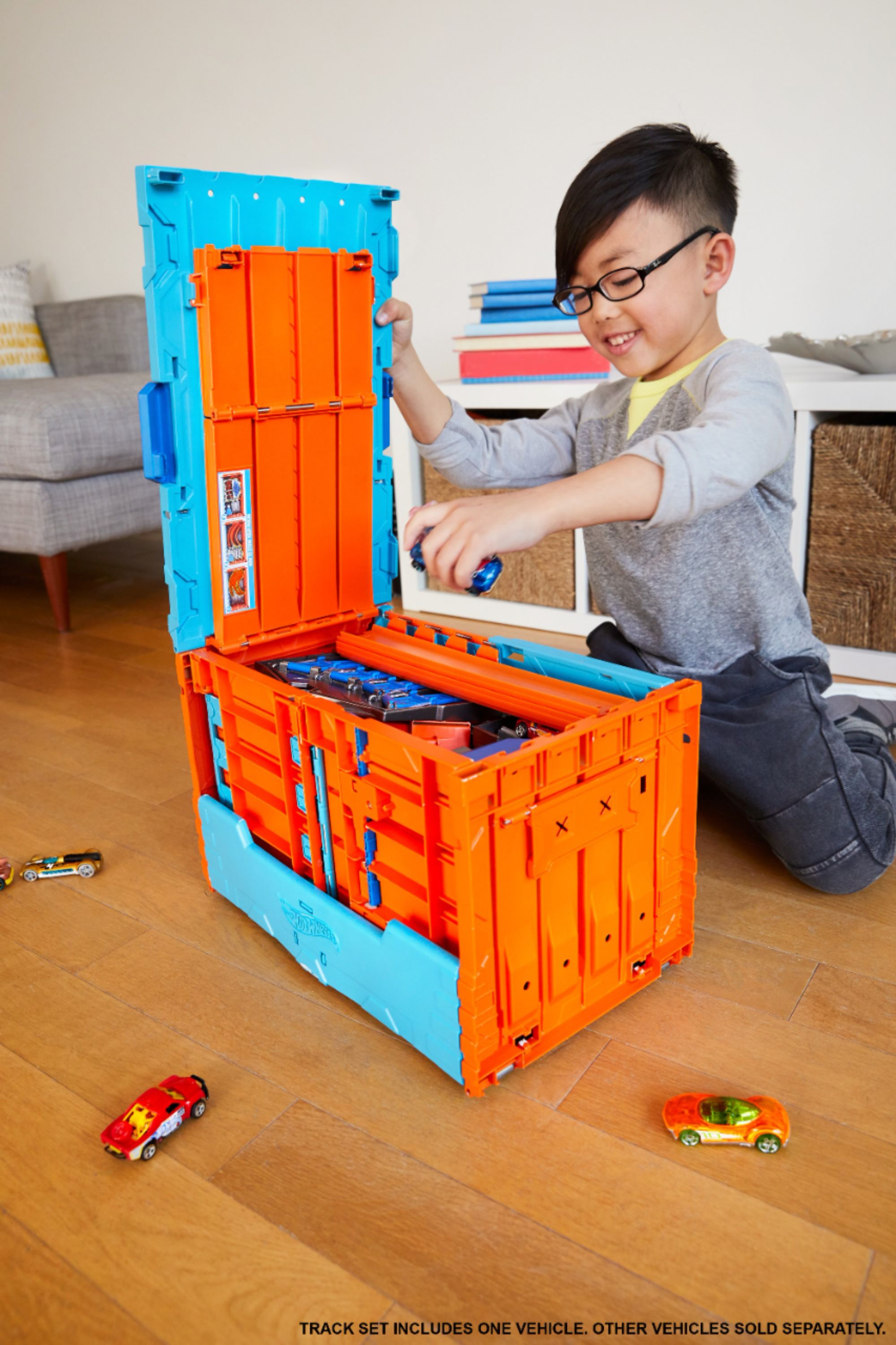 hot wheels track builder race crate