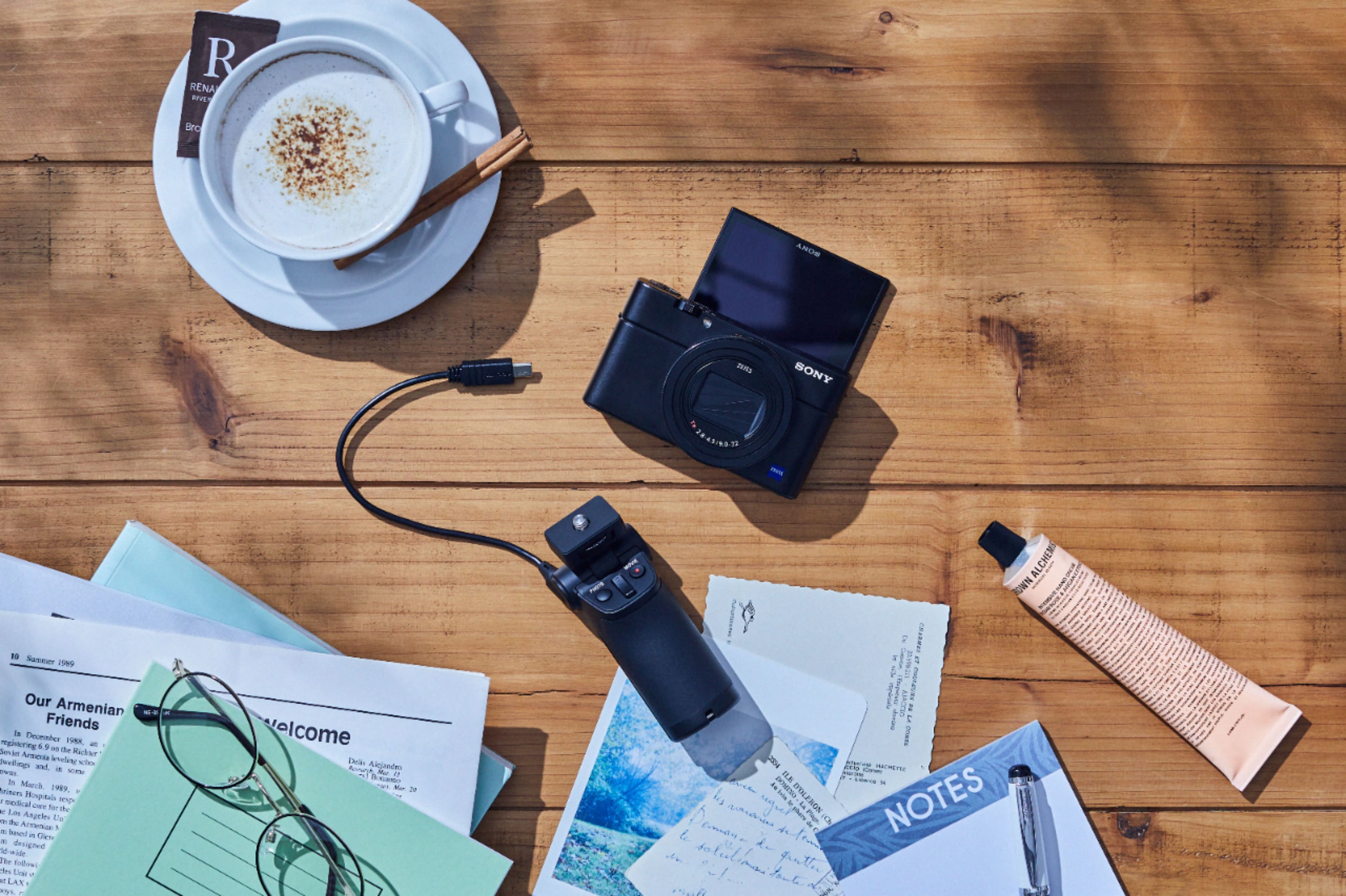 Alt View 21. Sony - Shooting Grip - Black.