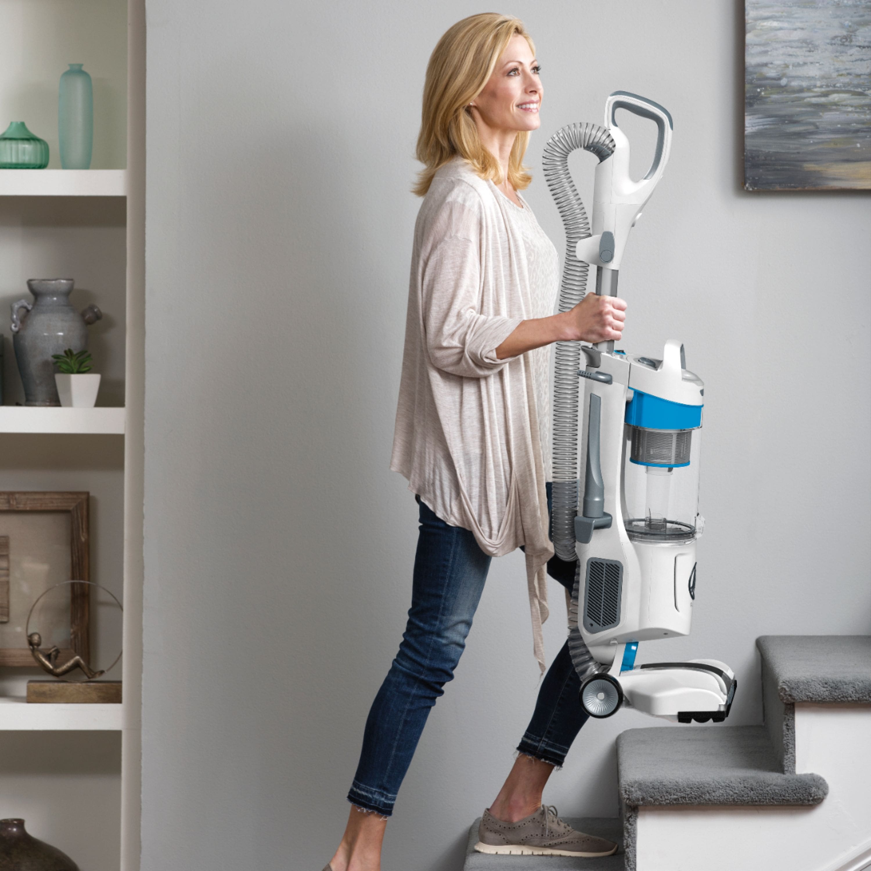 Best Buy Hoover REACT Upright Vacuum White UH73100