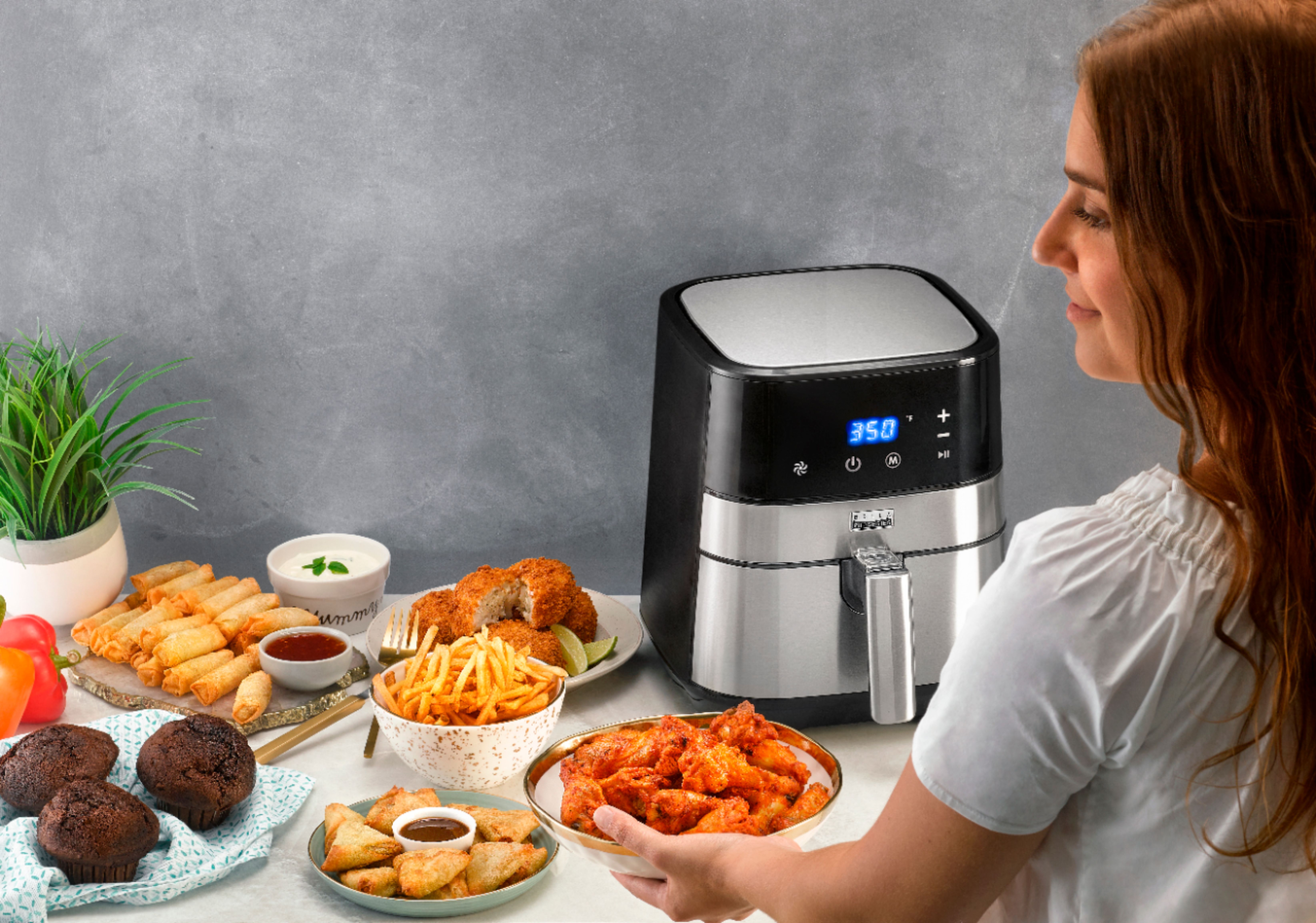 Today only: Bella Pro Series 3-qt. analog air fryer for $20