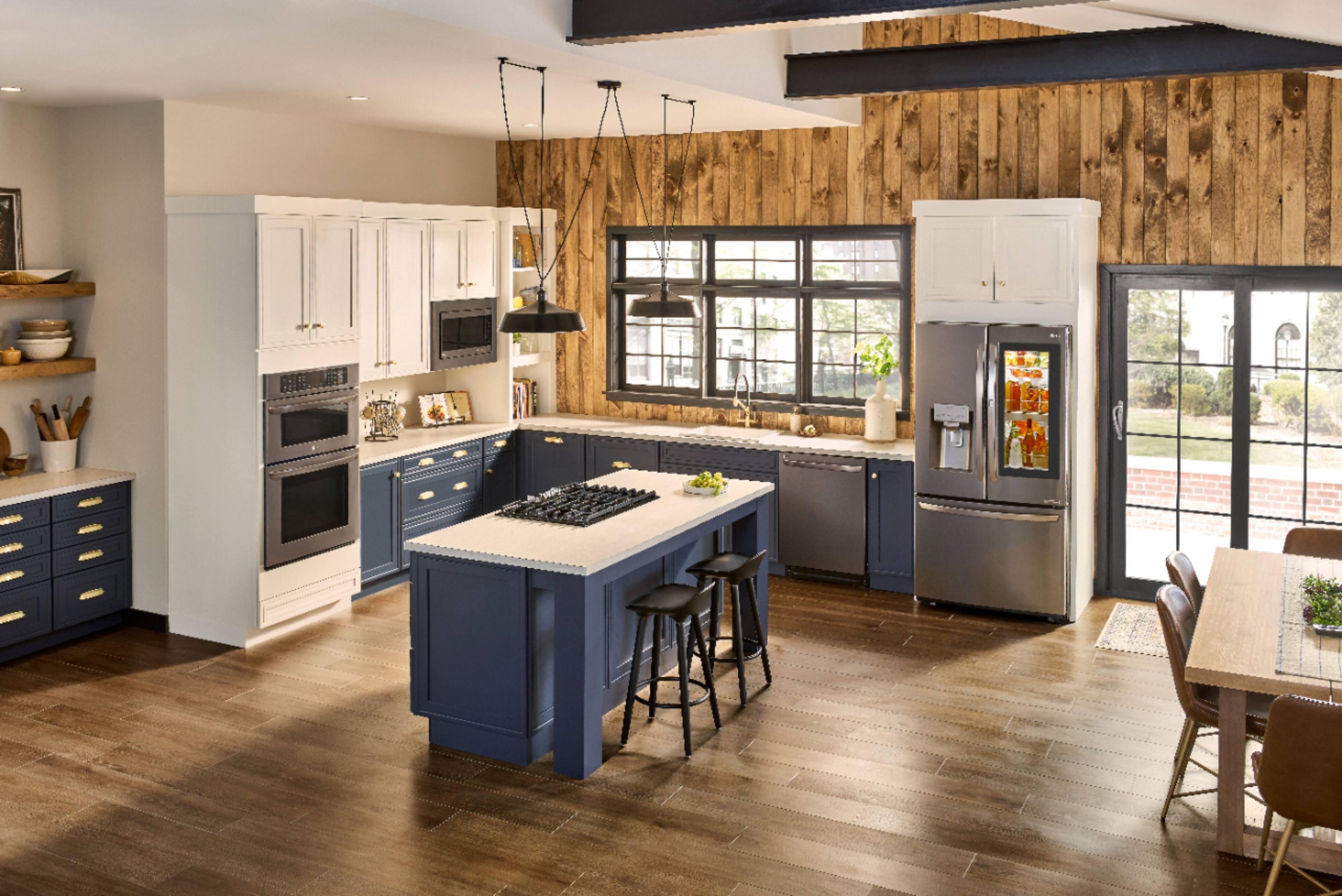 Alt View 38. LG - 30" Built-In Gas Cooktop with 5 Burners and Superboil - Black Stainless Steel.