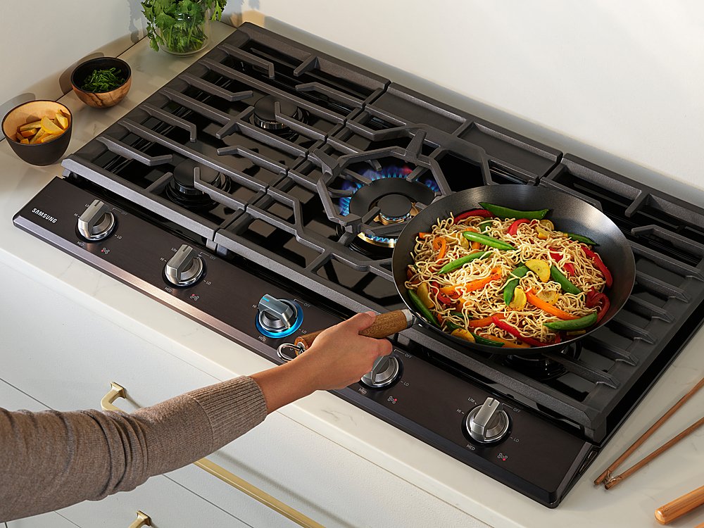 Zoom in on Alt View Zoom 16. Samsung - 36" Built-In Gas Cooktop with WiFi and Dual Power Brass Burner - Black Stainless Steel.