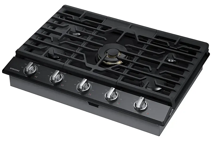Left. Samsung - 36" Built-In Gas Cooktop with WiFi and Dual Power Brass Burner - Black Stainless Steel.