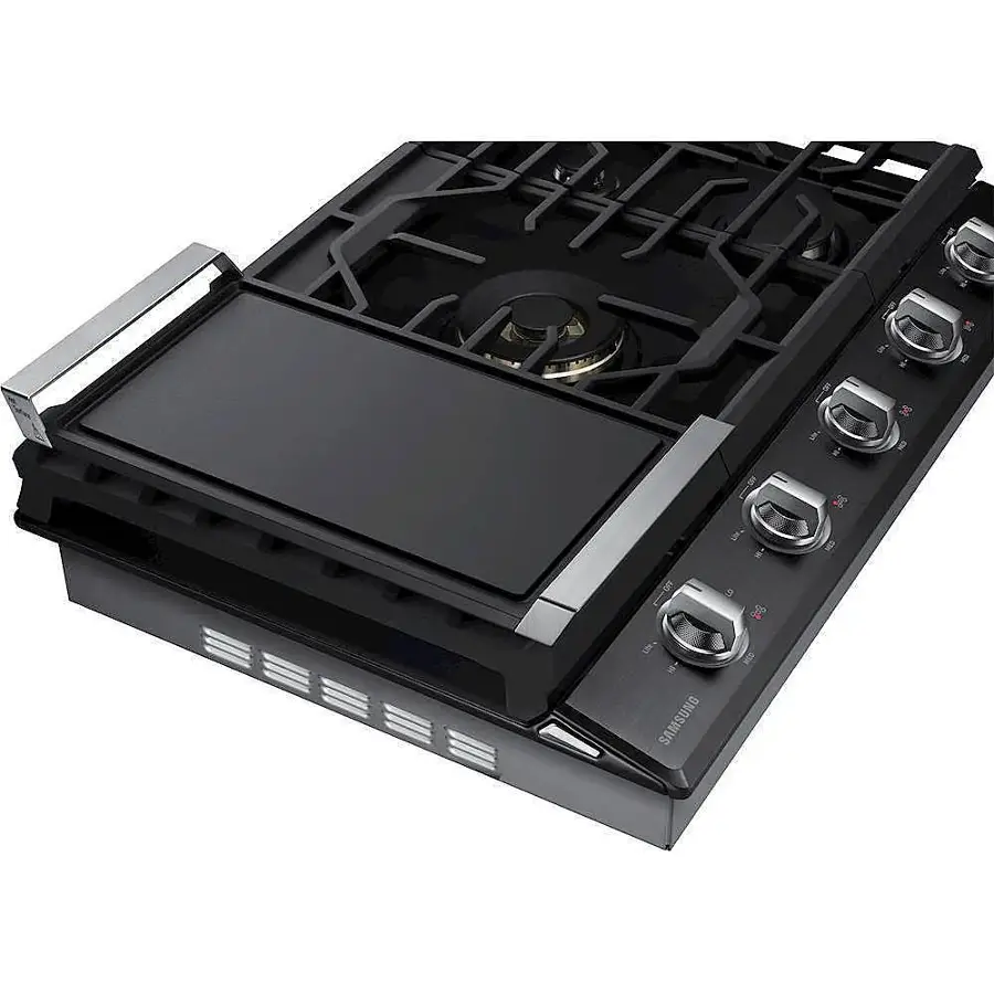 Alt View 14. Samsung - 30" Built-In Gas Cooktop with WiFi and Dual Power Brass Burner - Black Stainless Steel.