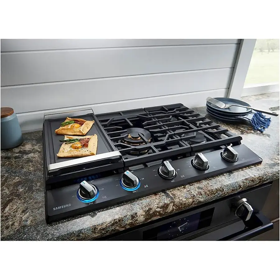 Alt View 18. Samsung - 30" Built-In Gas Cooktop with WiFi and Dual Power Brass Burner - Black Stainless Steel.