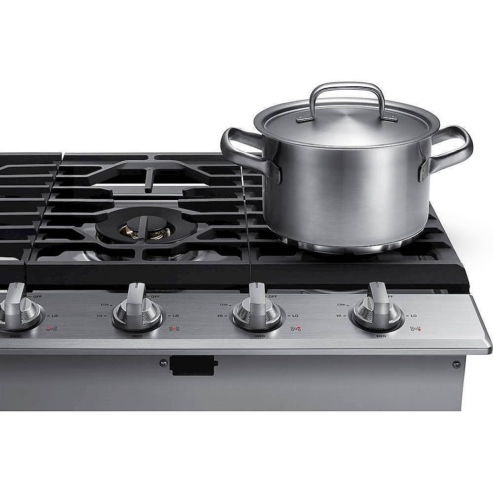 Alt View 15. Samsung - 30" Built-In Gas Cooktop with WiFi and Dual Power Brass Burner - Stainless Steel.