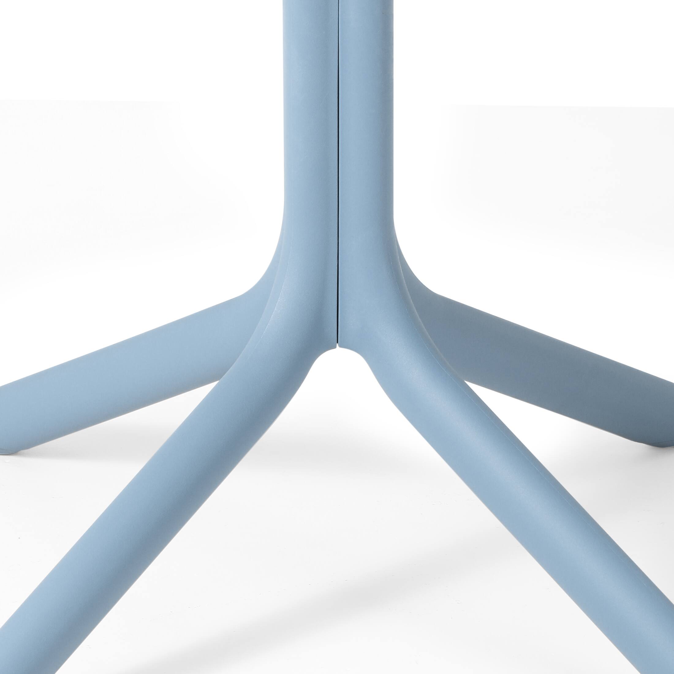 Alt View 4. WestinTrends - WestinTrends Playa 31.5" Round Plastic Outdoor Patio Dining Table for 4 - French Blue.