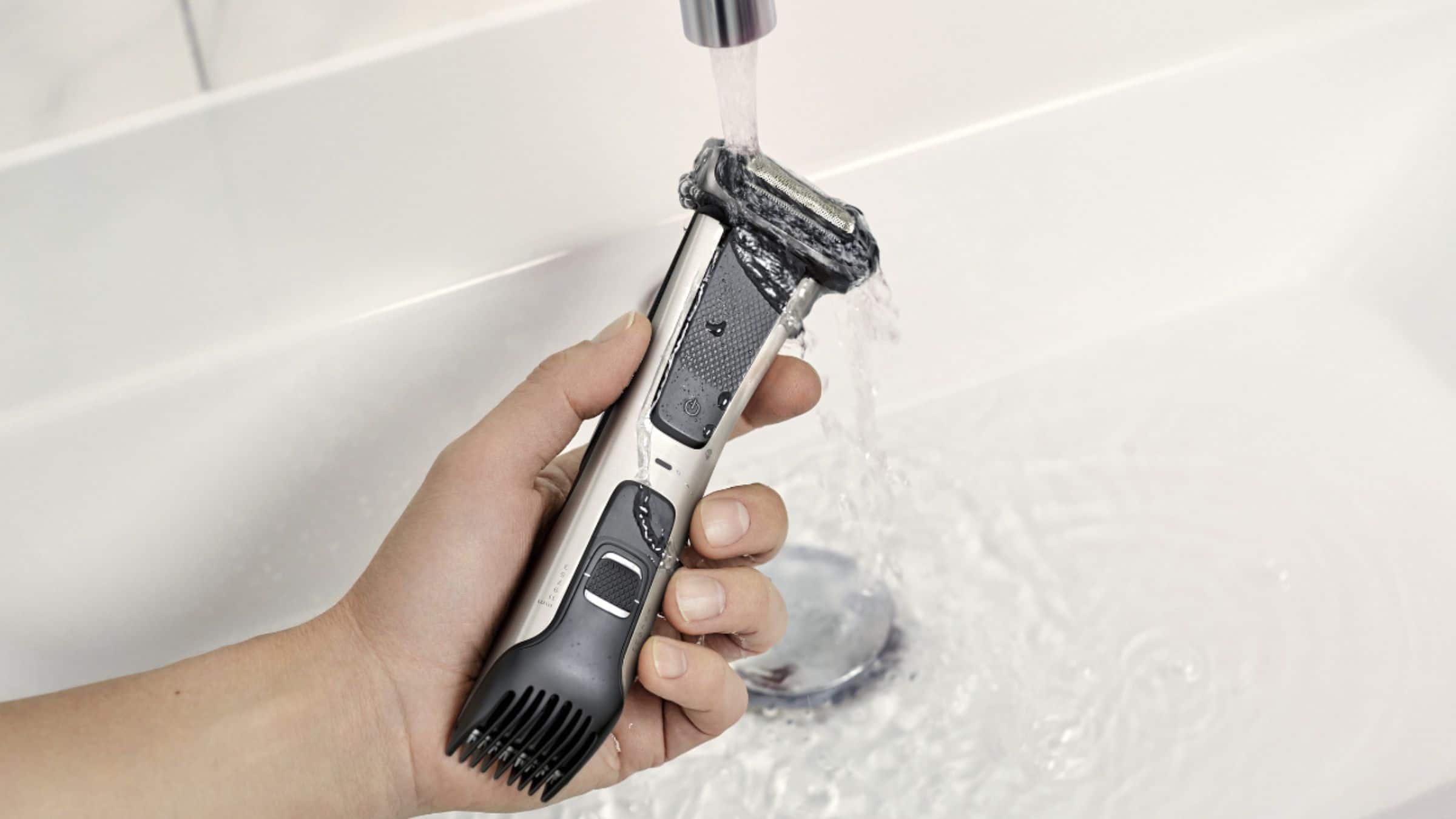 Alt View 18. Philips Norelco - Series 7000 Bodygroom - Silver.