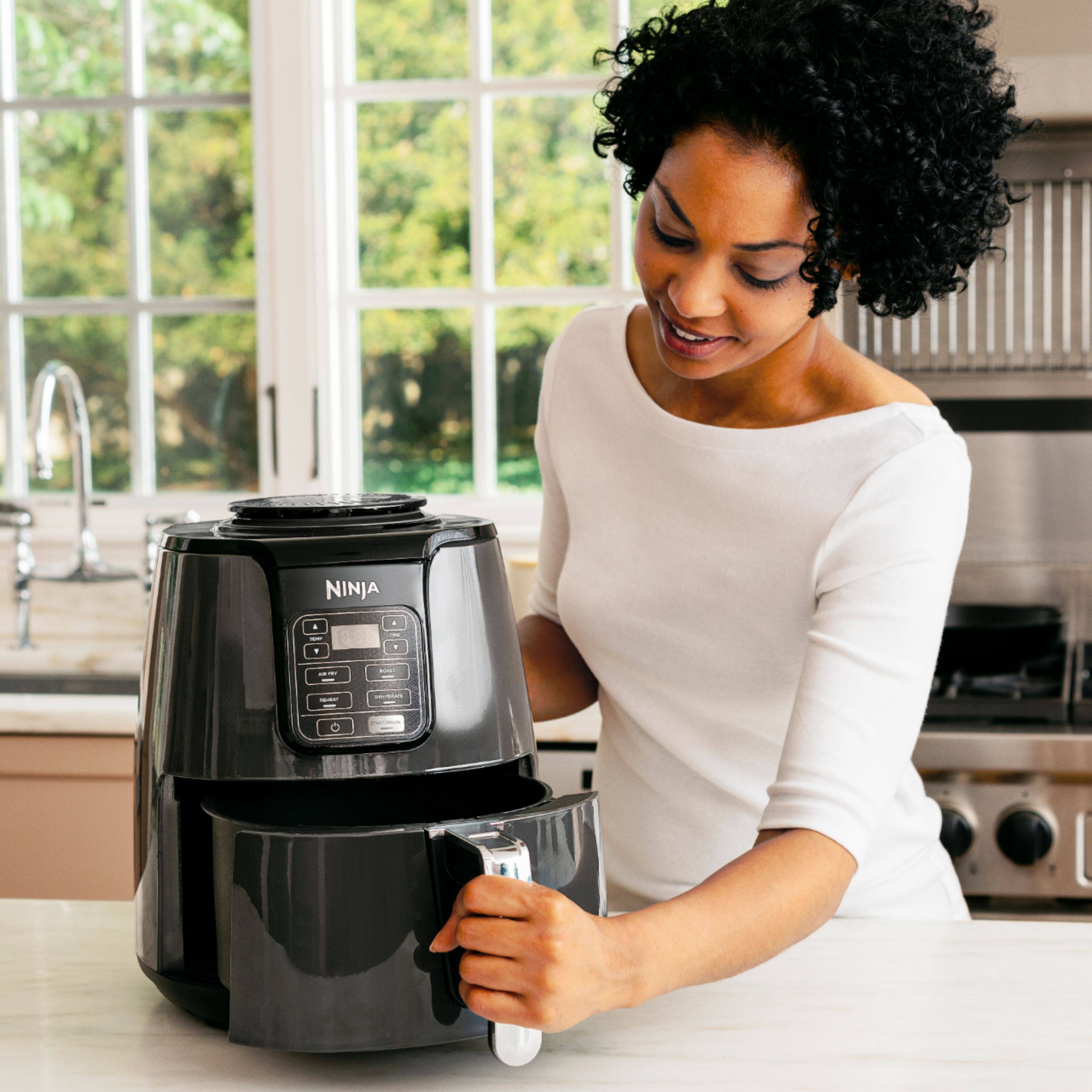 Alt View 13. Ninja - Air Fryer - Black/Gray.